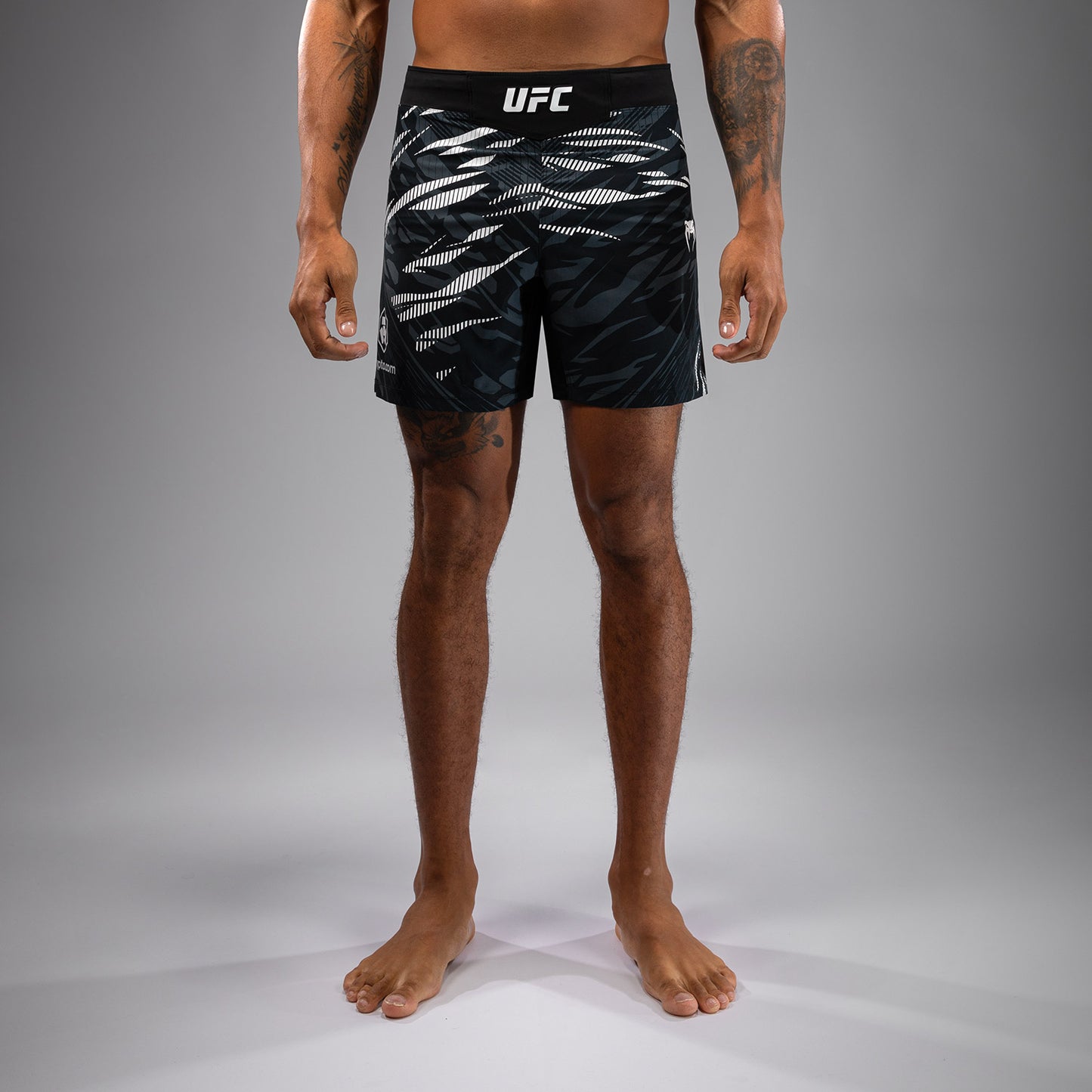 UFC Fusion by Venum Authentic Fight Night Herren Fight Short - Short Fit - Schwarz