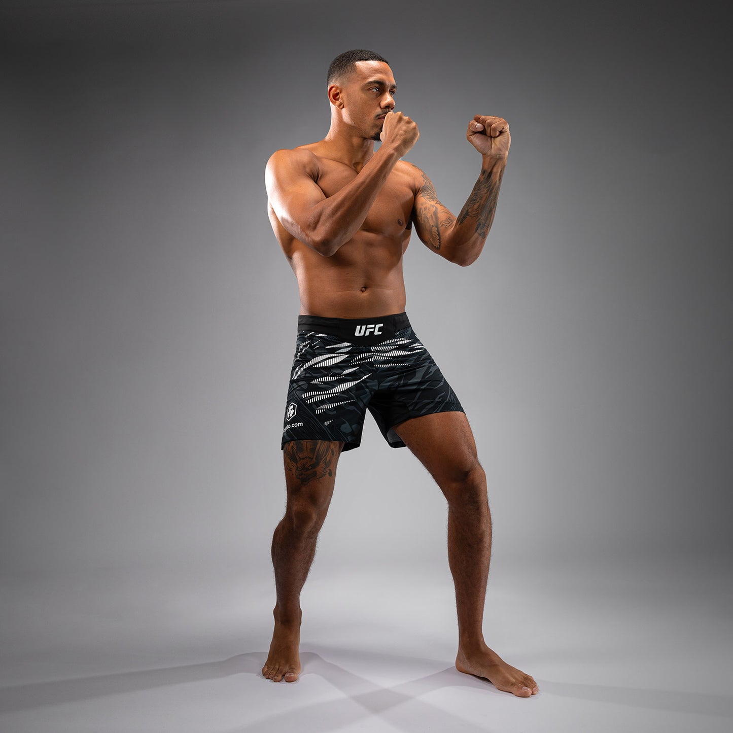 UFC Fusion by Venum Authentic Fight Night Herren Fight Short - Short Fit - Schwarz