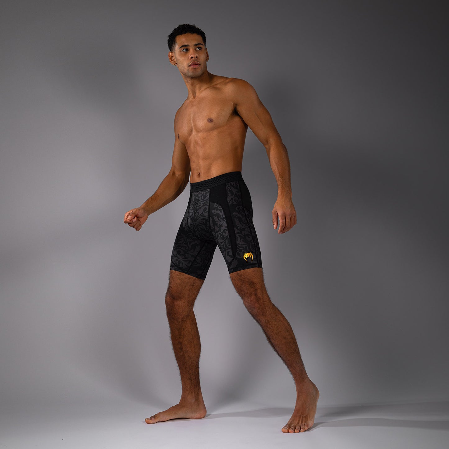 Venum x Topuria Unmatched Edition Vale Tudo Shorts - Schwarz/Gold