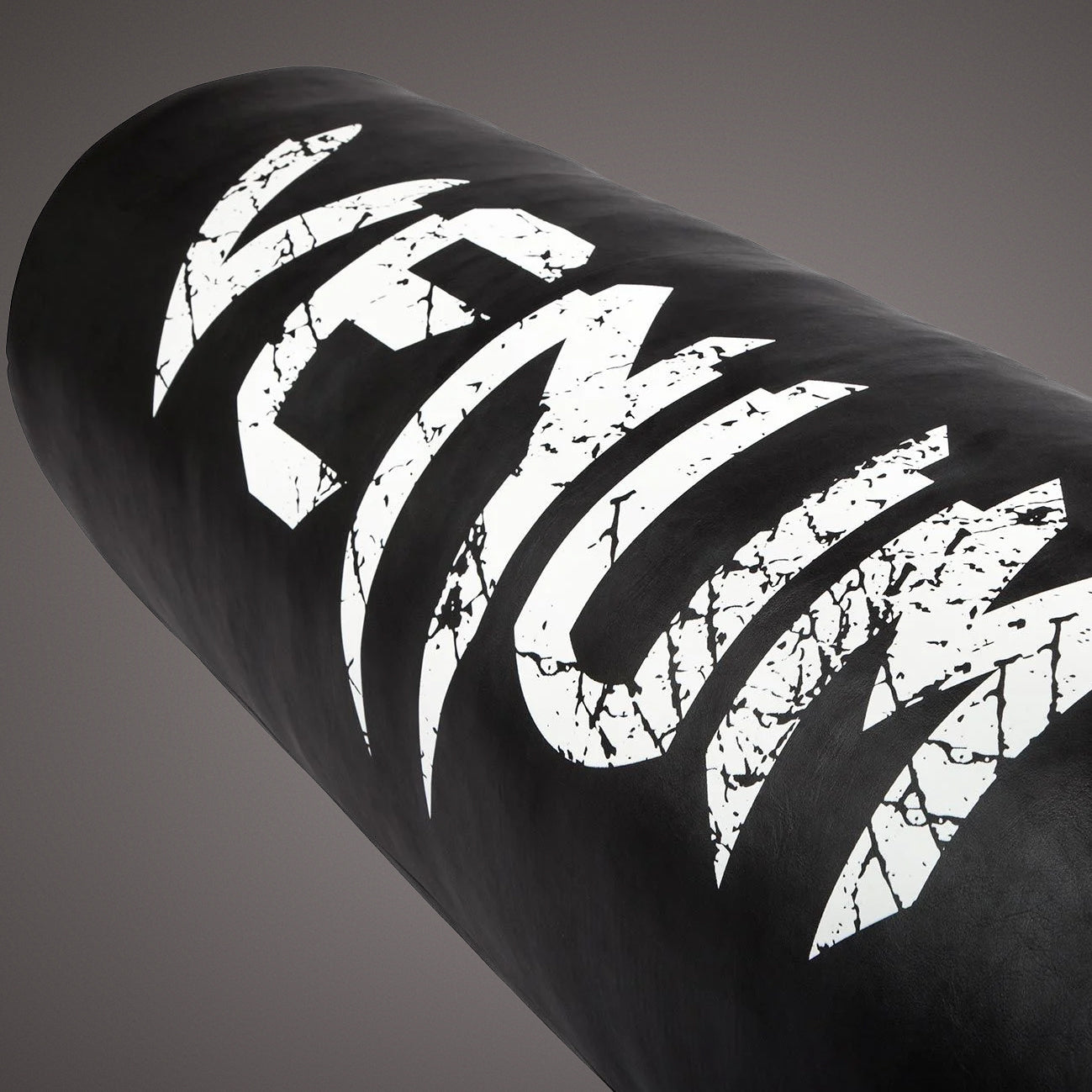 Venum Challenger Boxsack + Deckenhaken - Schwarz/Weiß - 150 cm - Gefüllt