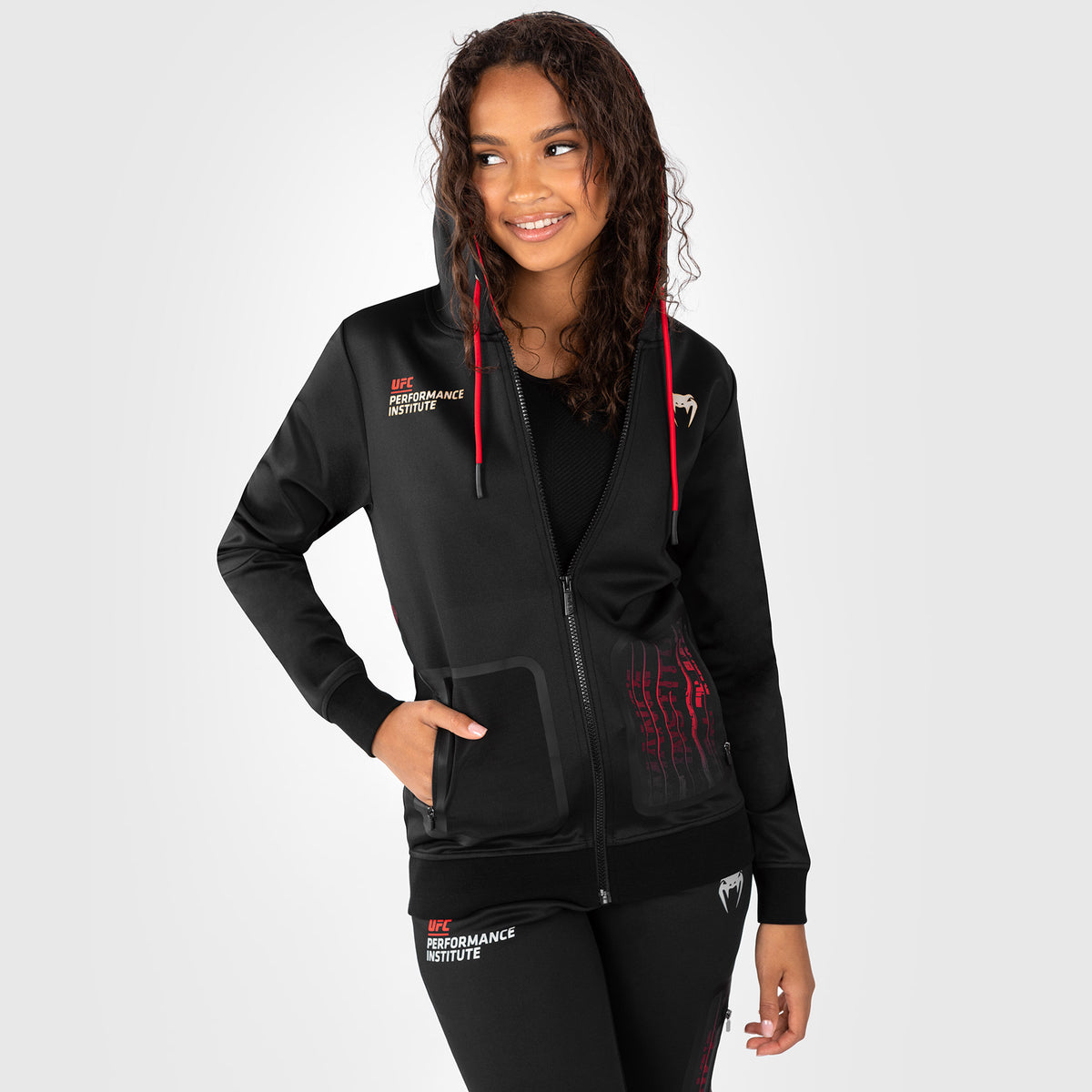 UFC Venum Performance Institute 2.0 Zip Hoodie für Frauen - Schwarz/Rot