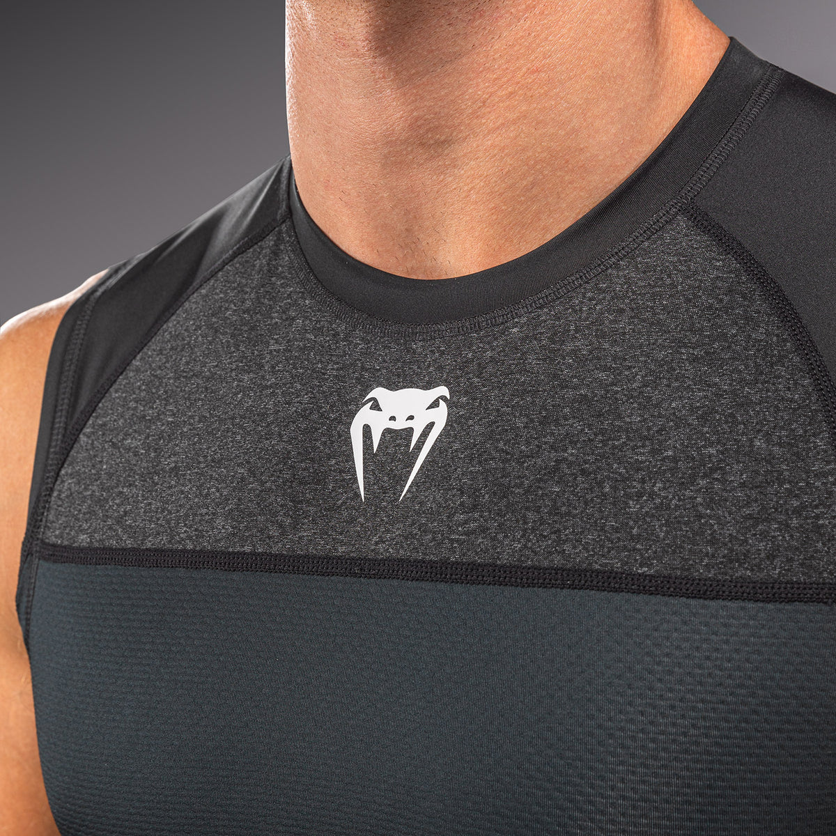 Venum G-Fit Scale Ärmelloses Rashguard - Schwarz