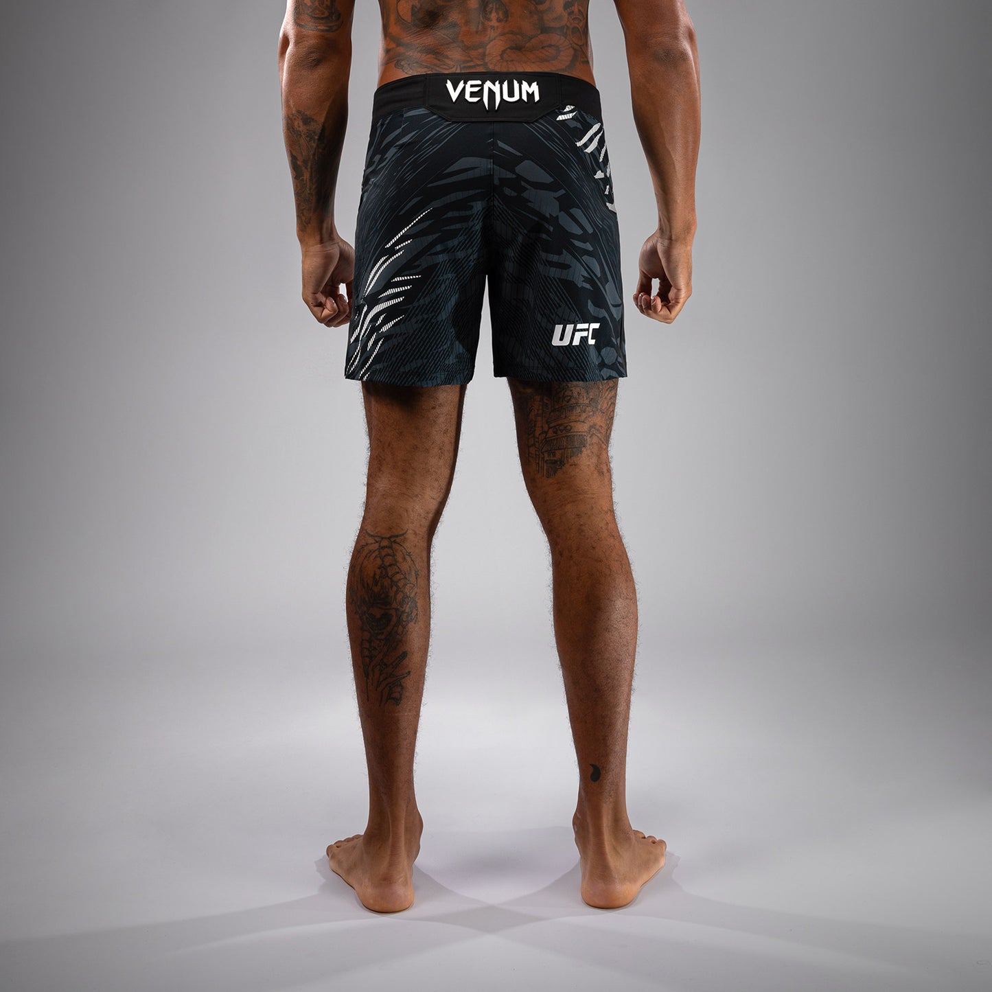 UFC Fusion by Venum Authentic Fight Night Herren Fight Short - Short Fit - Schwarz