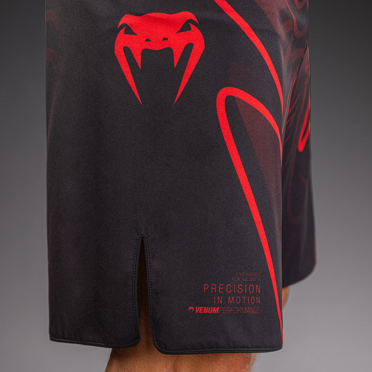 Venum Crimson Viper 2.0 Fightshorts - Schwarz/Rot
