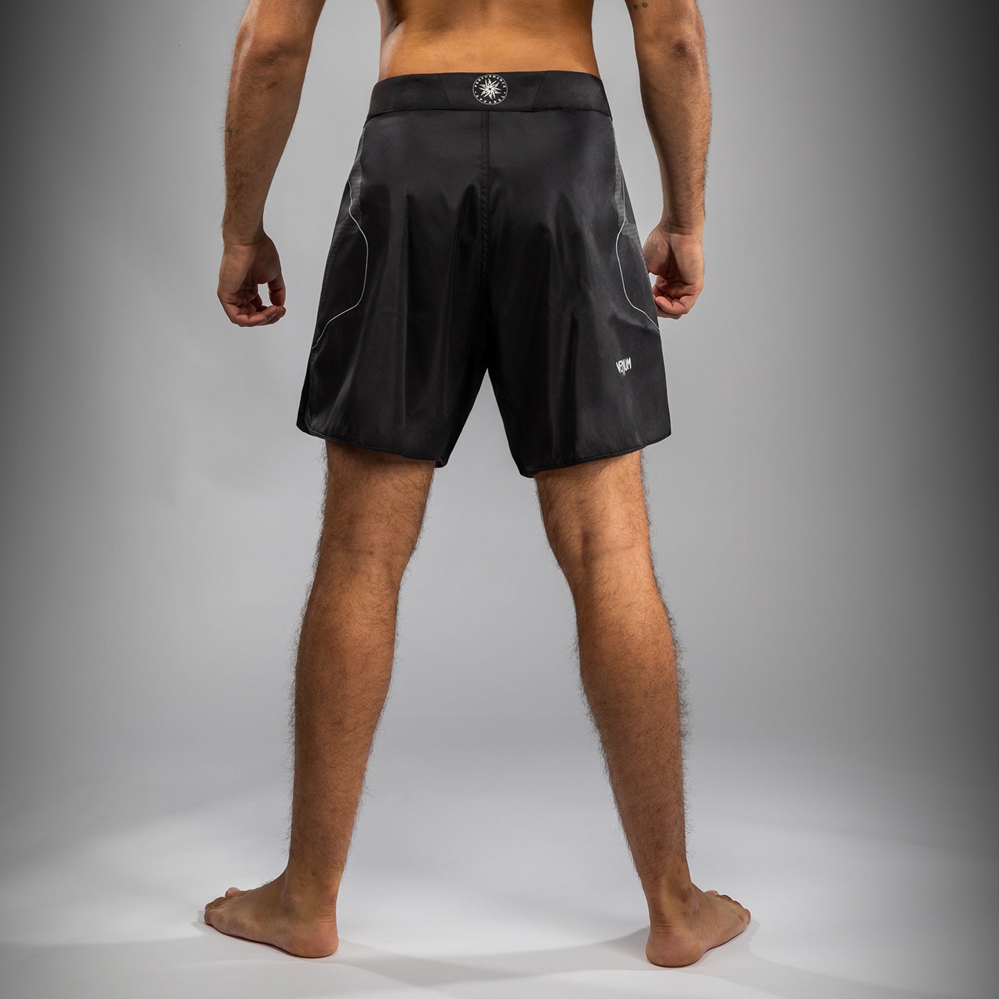 Venum Nexus Fight Shorts – Schwarz/Silber