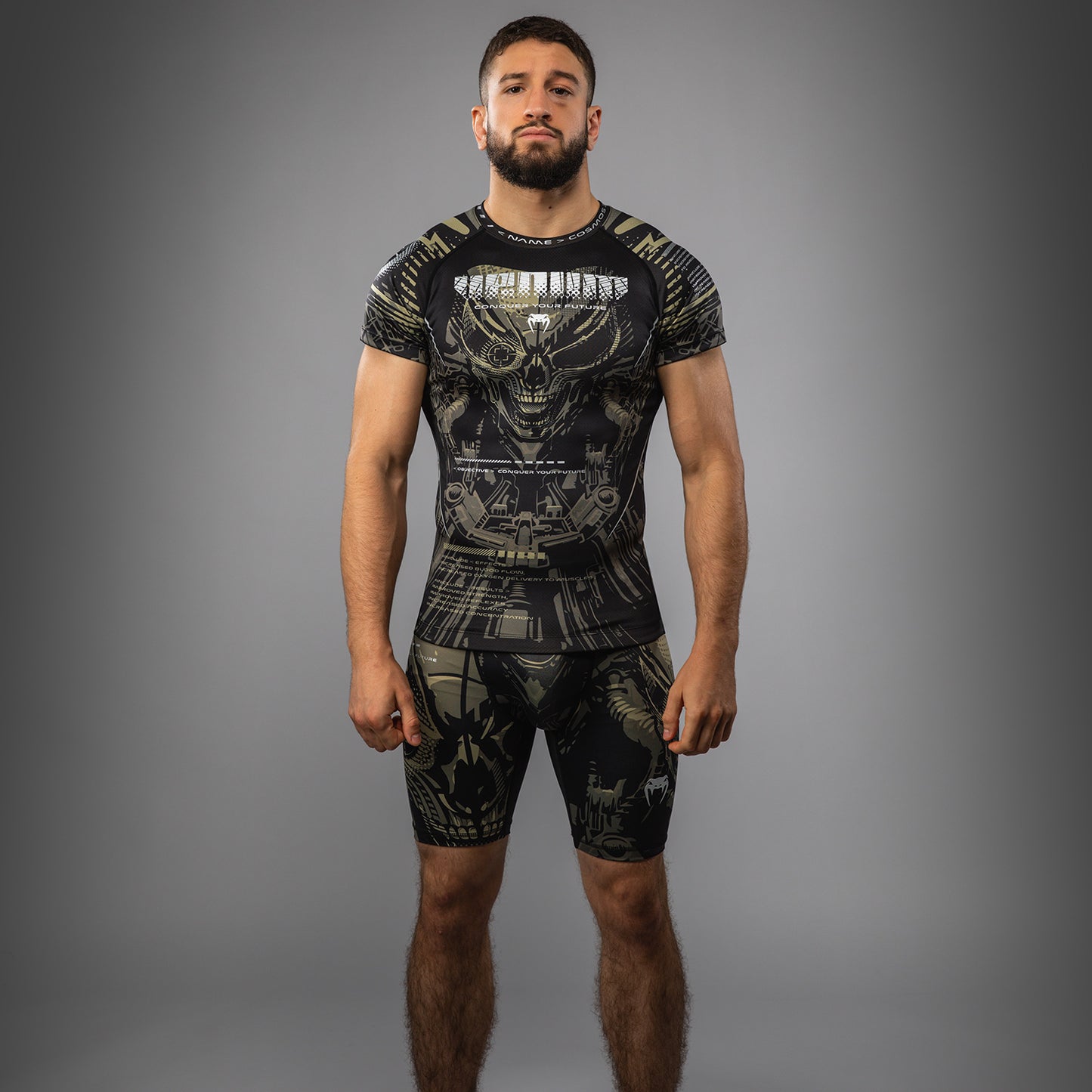 Venum Invader Kurzarm Rashguard - Schwarz/Sand