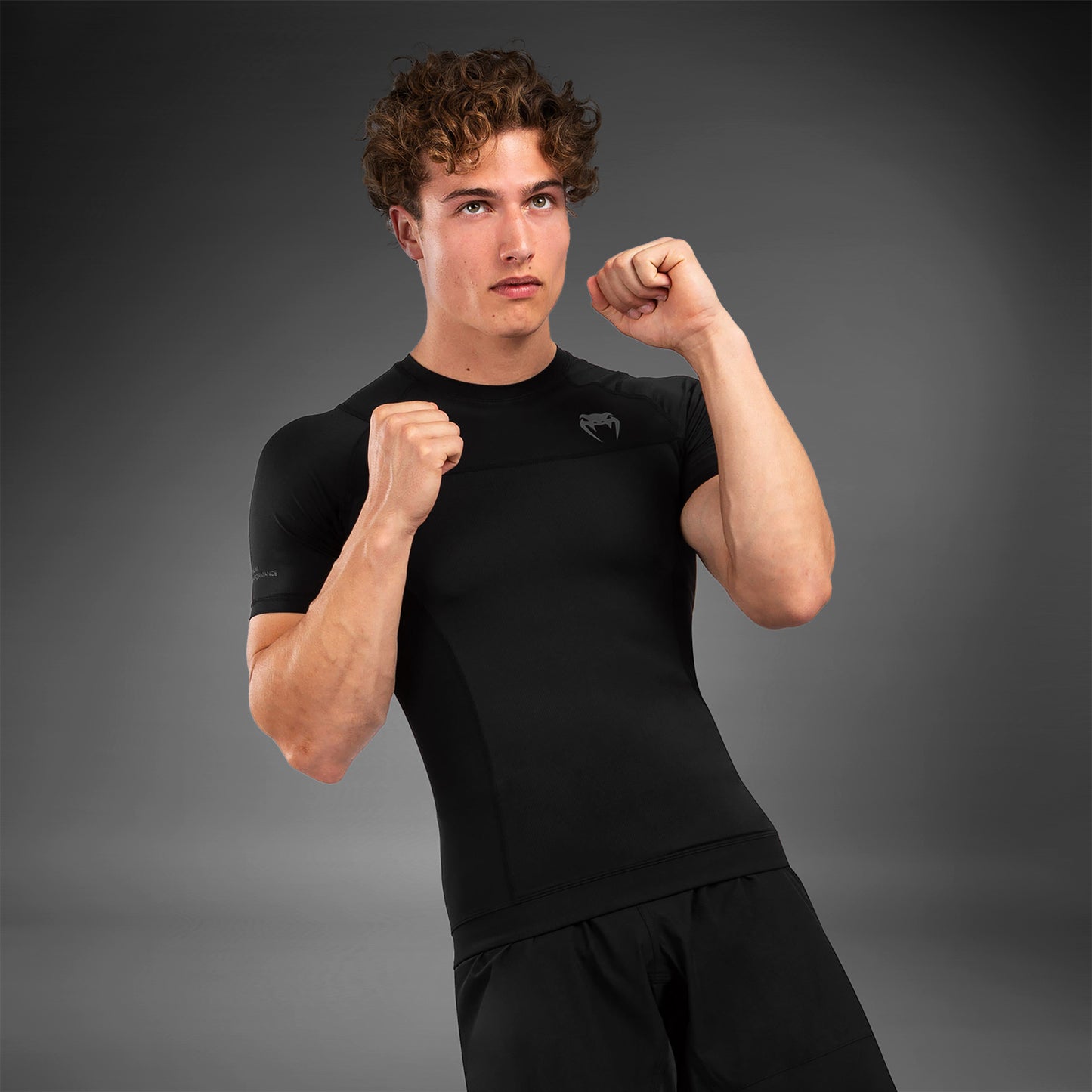Venum G-Fit Air Rashguard Kurzarm – Schwarz