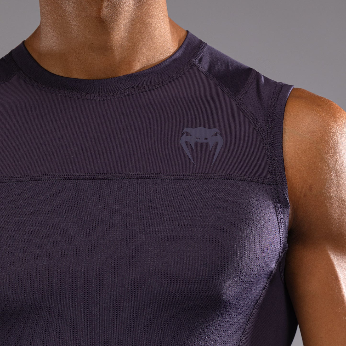 Venum G-Fit Air Herren Ärmelloses Rashguard - Tiefpurpur