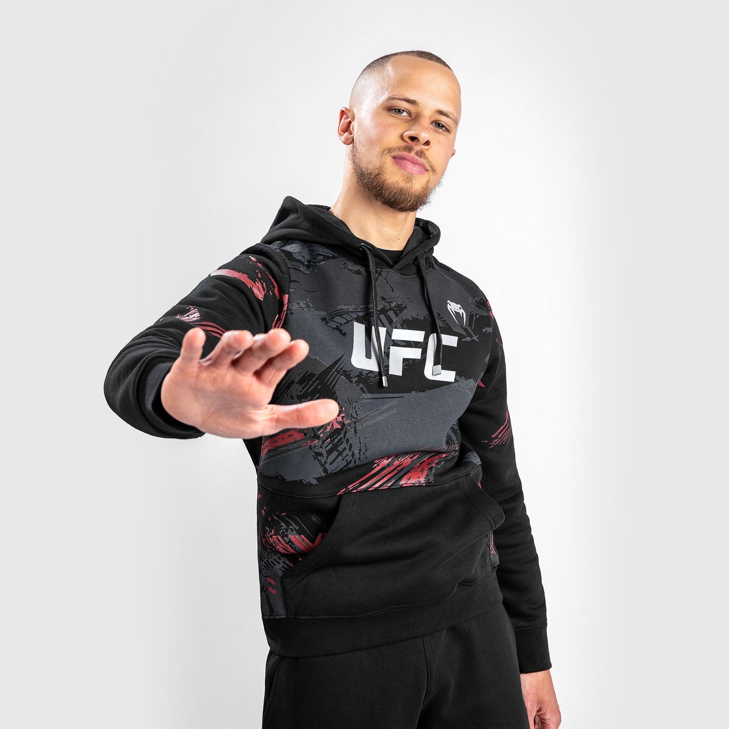 UFC Venum Authentic Fight Week 2.0 Hooded Sweatshirt – Schwarz/Rot