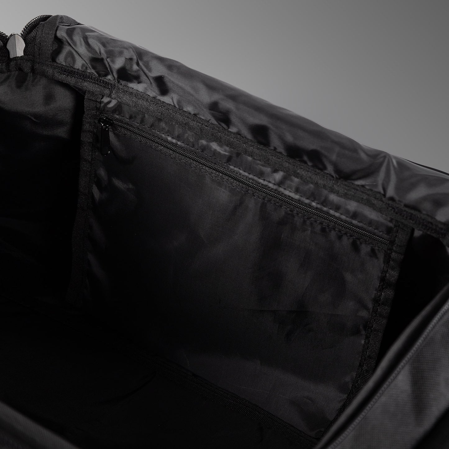 Venum Essential Sporttasche (37L) - Schwarz