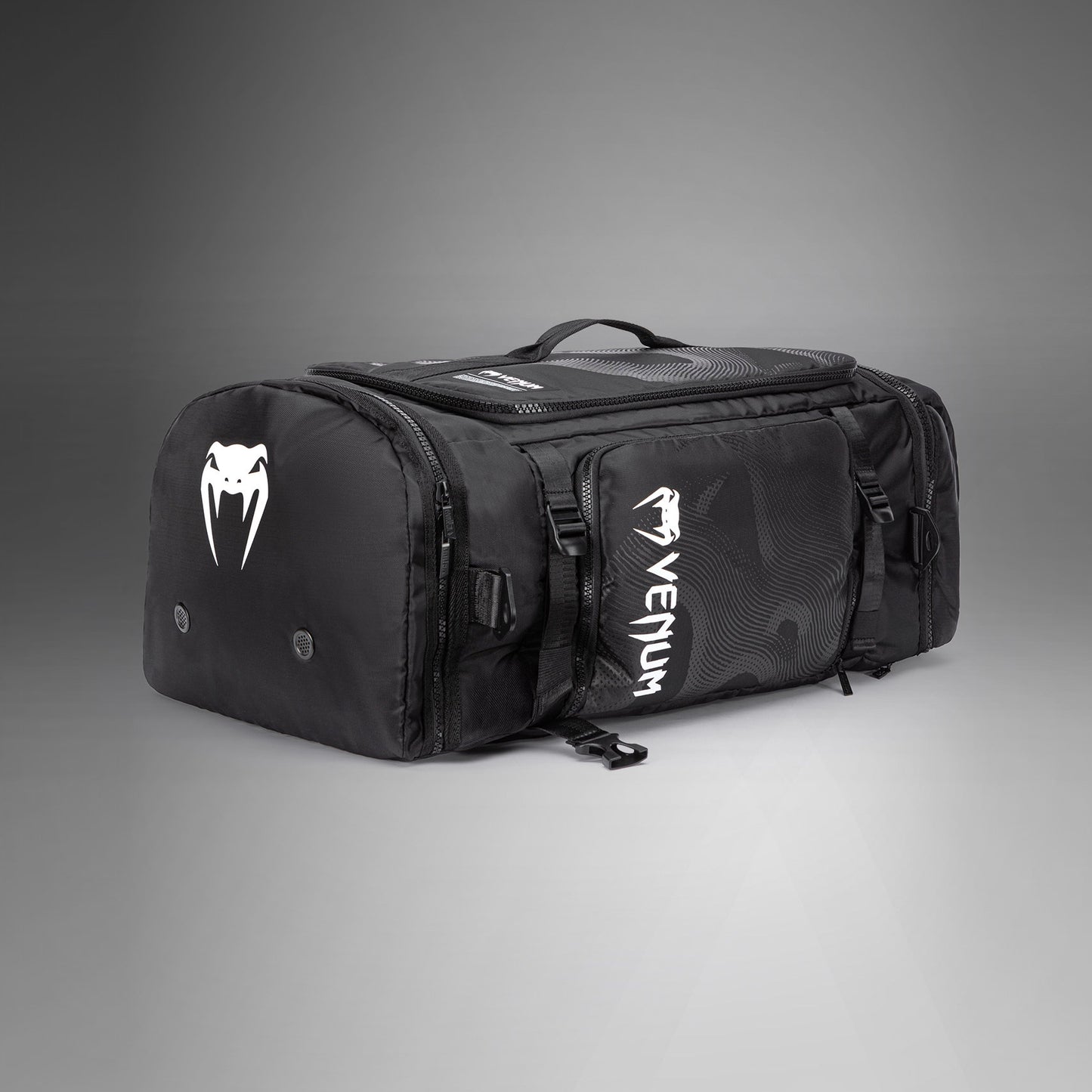 Venum Shockwave Sporttasche convertible (48L) - Schwarz