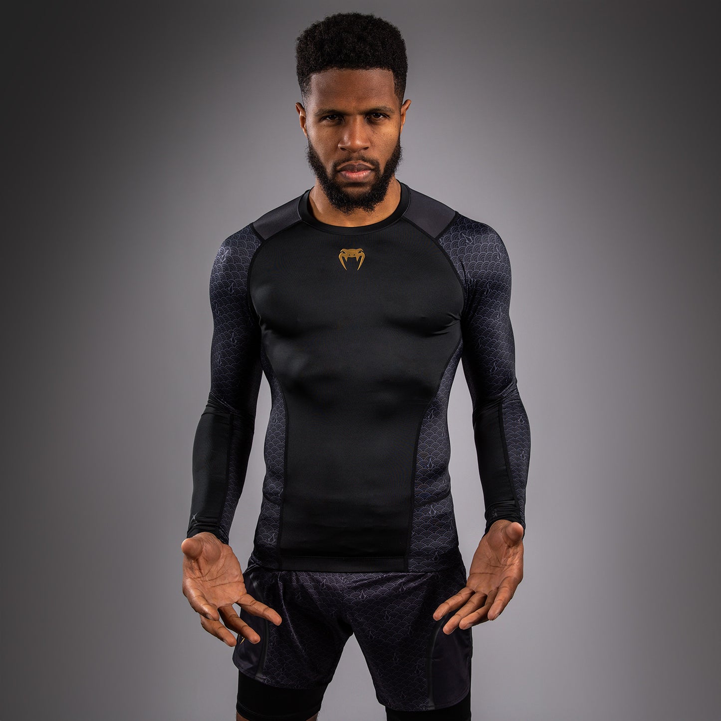 Venum x Assassin’s Creed Shadows Men's Long Sleeve Rashguard - Schwarz