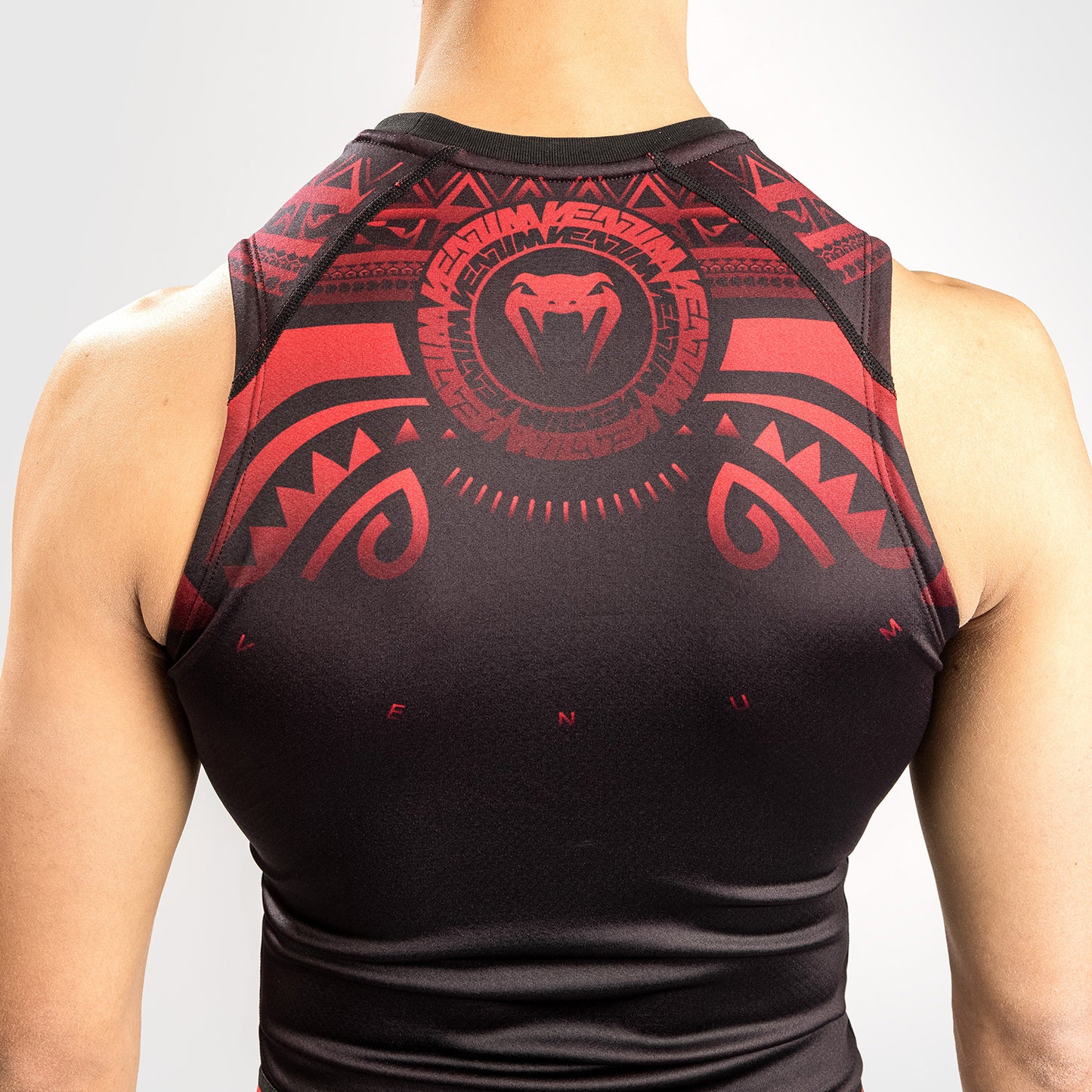 Venum Nakahi Compression Tank Top – Schwarz/Rot