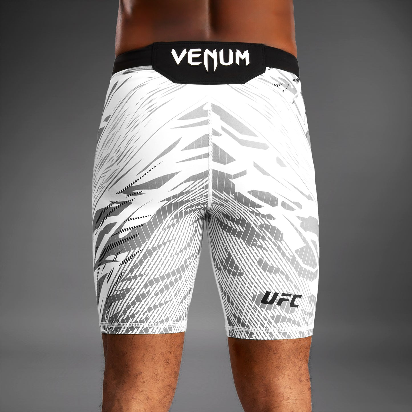 UFC Fusion by Venum Authentic Fight Night Herren Vale Tudo Short - Weiß