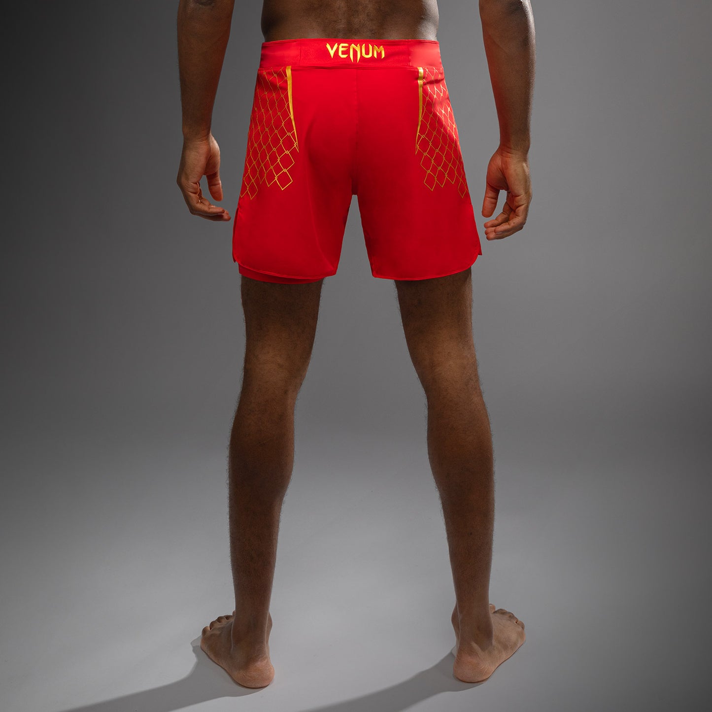 Venum x WOW FC Herren Fight Shorts - Fury Red/ Gold