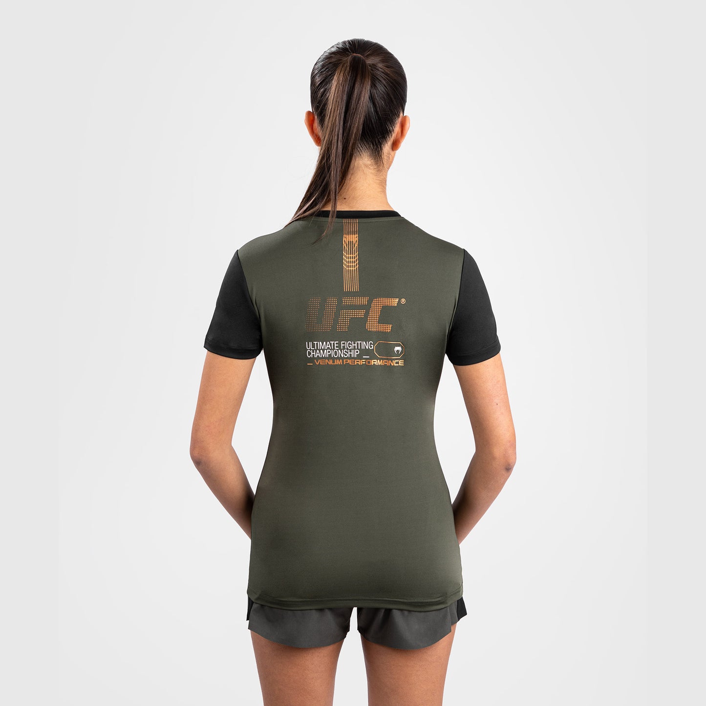 UFC Adrenaline by Venum Fight Week Dry-Tech-T-Shirt für Frauen - Khaki/Bronze