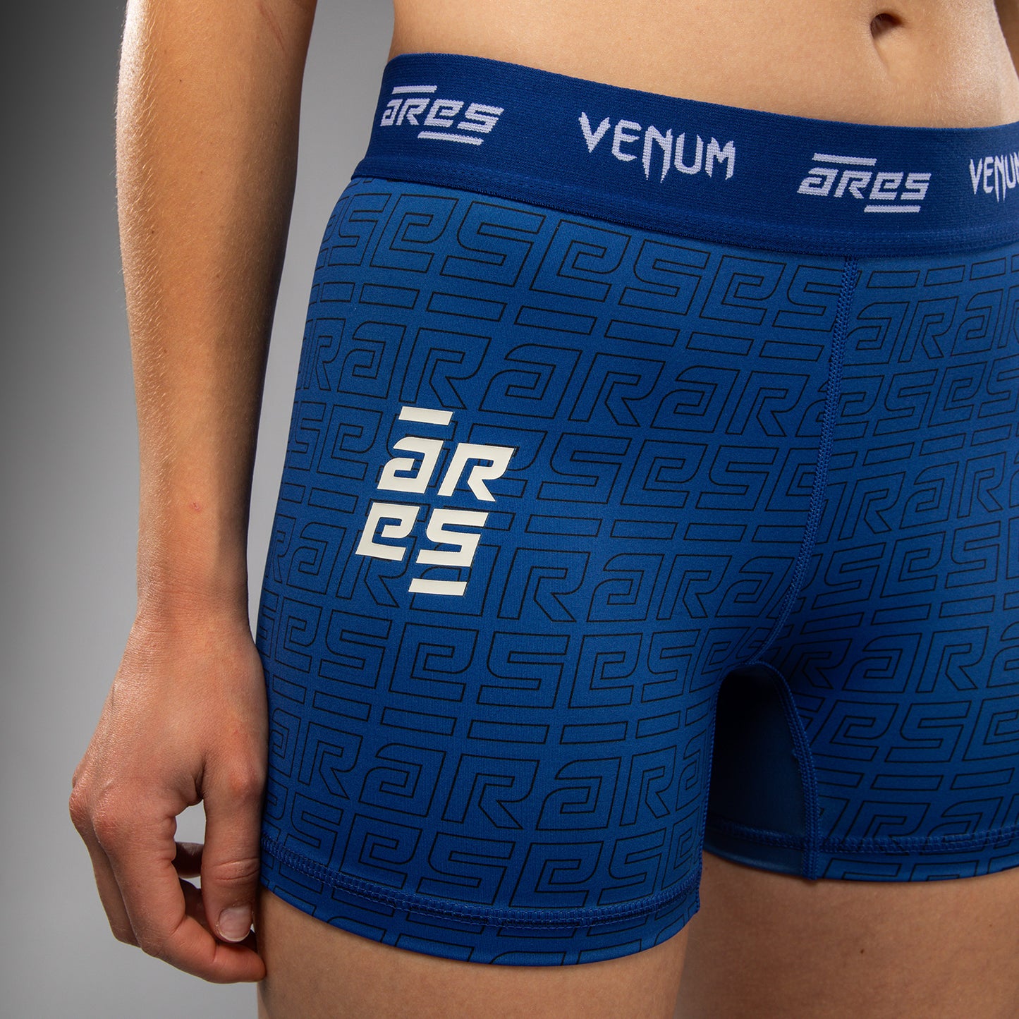 Venum x Ares Damen Vale Tudo Shorts - Königsblau