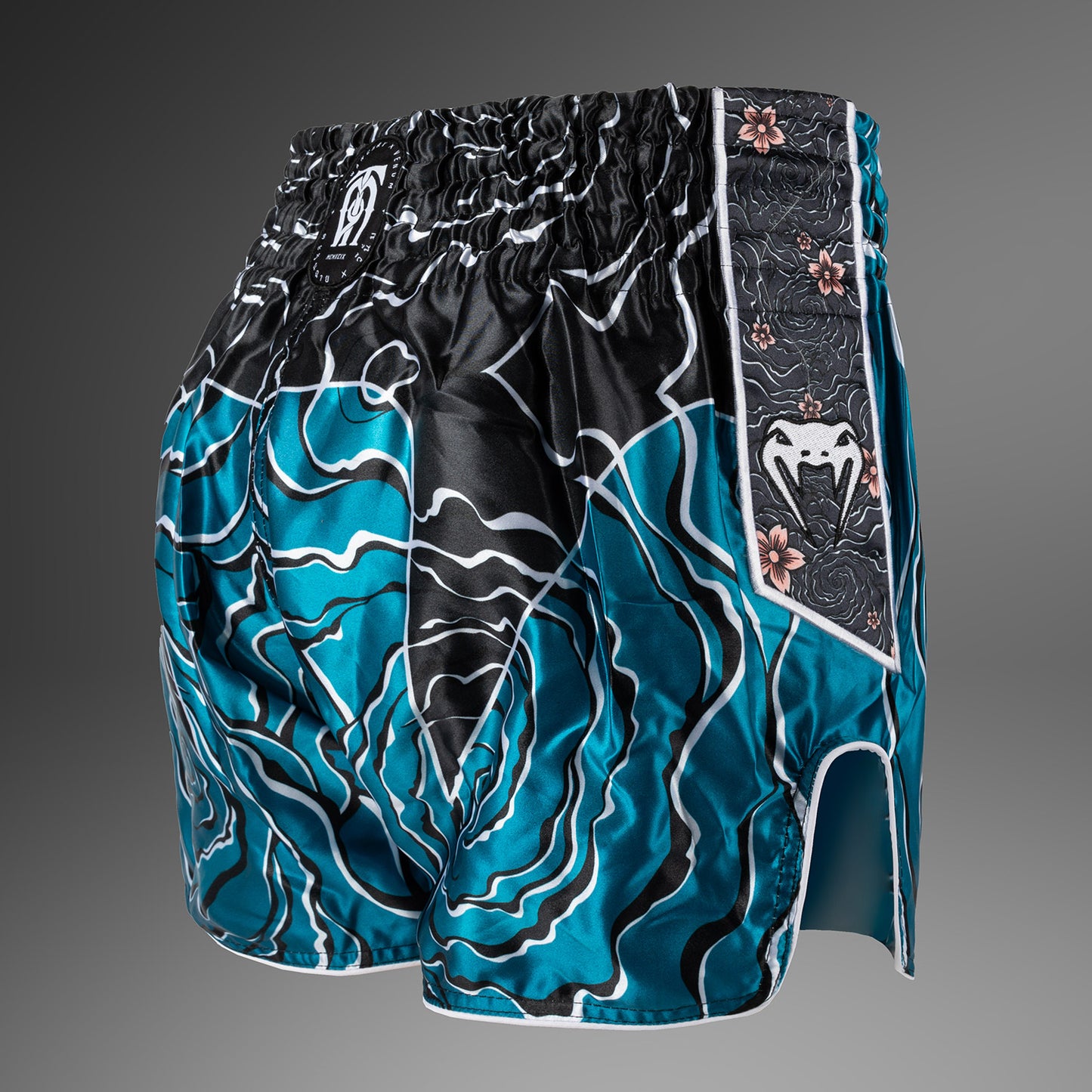 Venum x Tawanchay Muay Thaï Shorts – Blau/Weiß