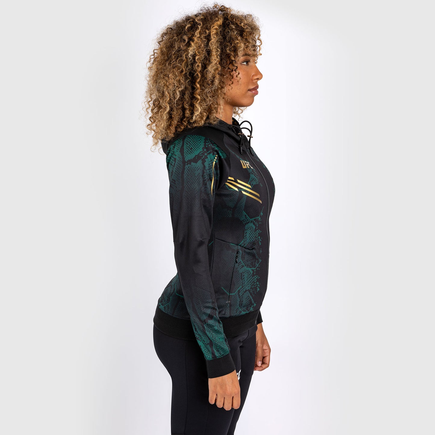 UFC Adrenaline by Venum Personalized Authentic Fight Night Walkout-Hoodie für Frauen - Emerald Edition - Grün/Schwarz/Gold