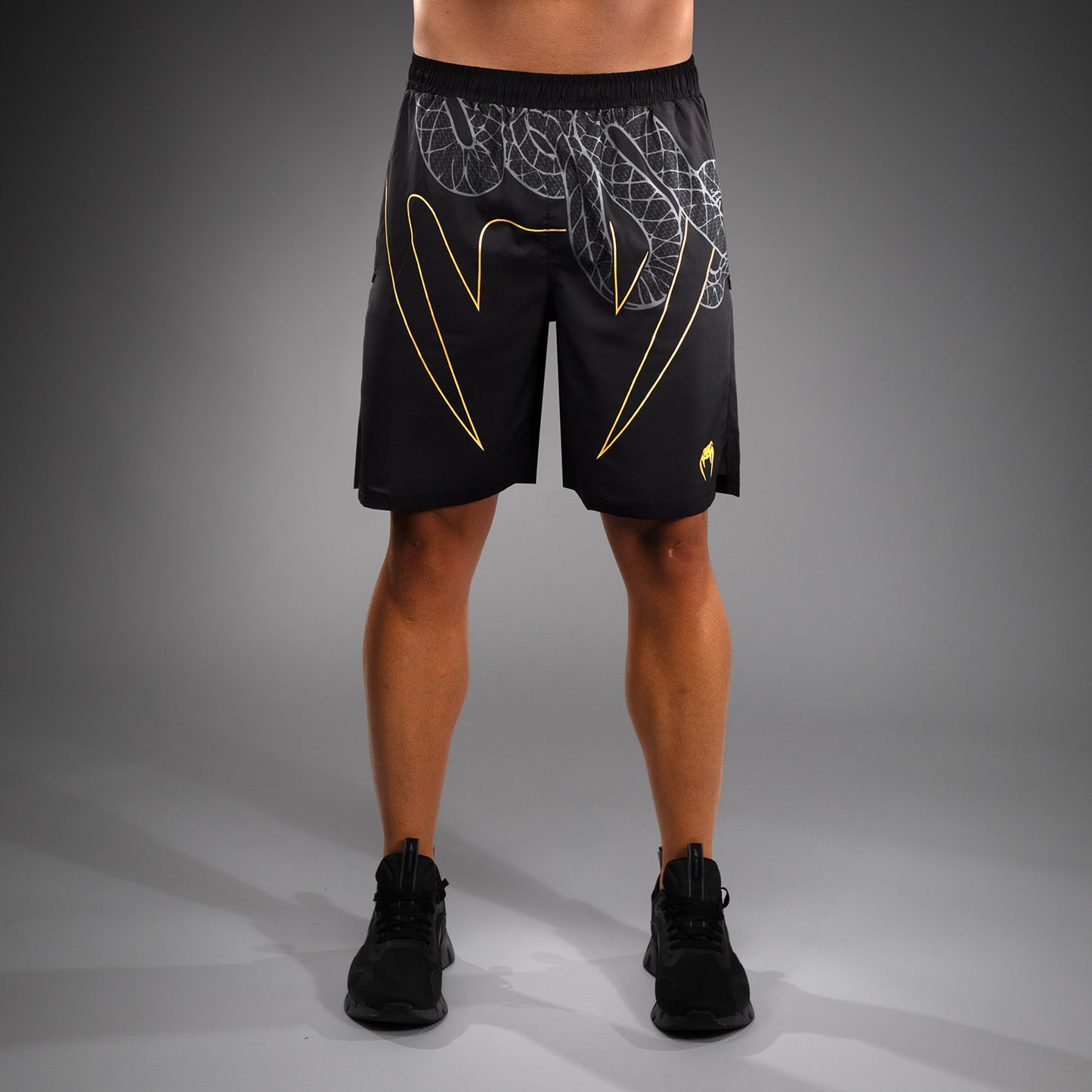 Venum Serpenti Trainingsshorts – Schwarz/Silber/Gold