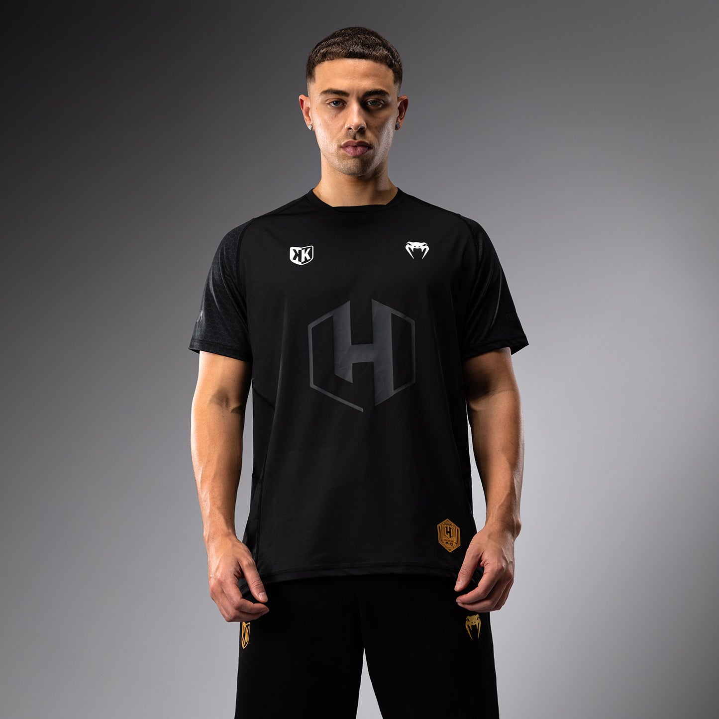 FK x Venum Hexagone MMA T-Shirt - Schwarz/Gold