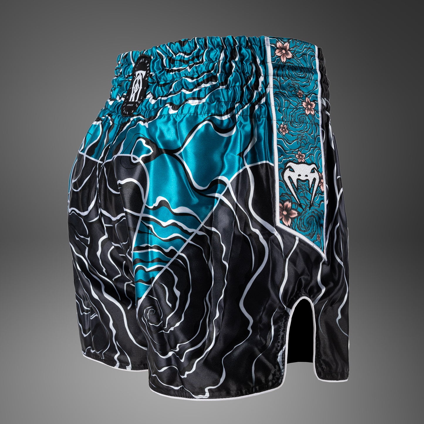 Venum x Tawanchay Muay Thaï Shorts – Schwarz/Weiß