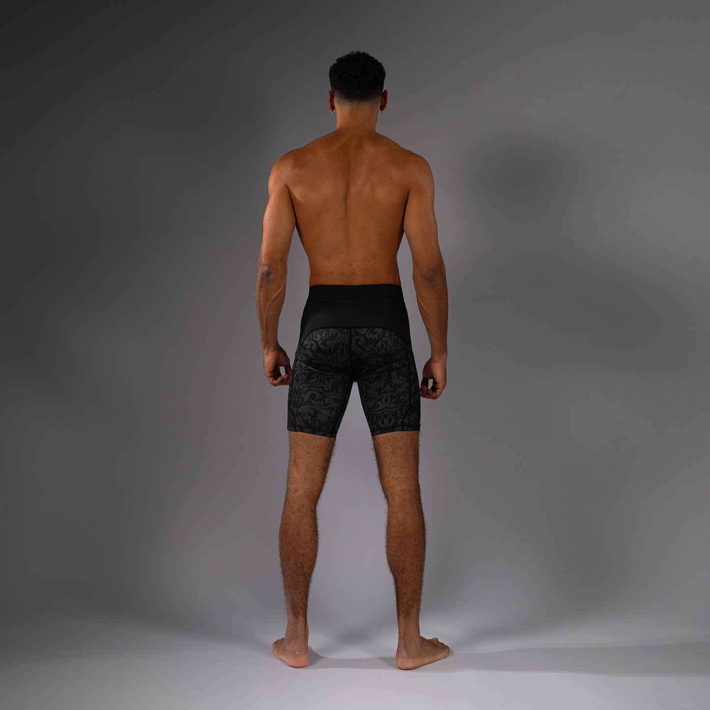 Venum x Topuria Unmatched Edition Vale Tudo Shorts - Schwarz/Gold