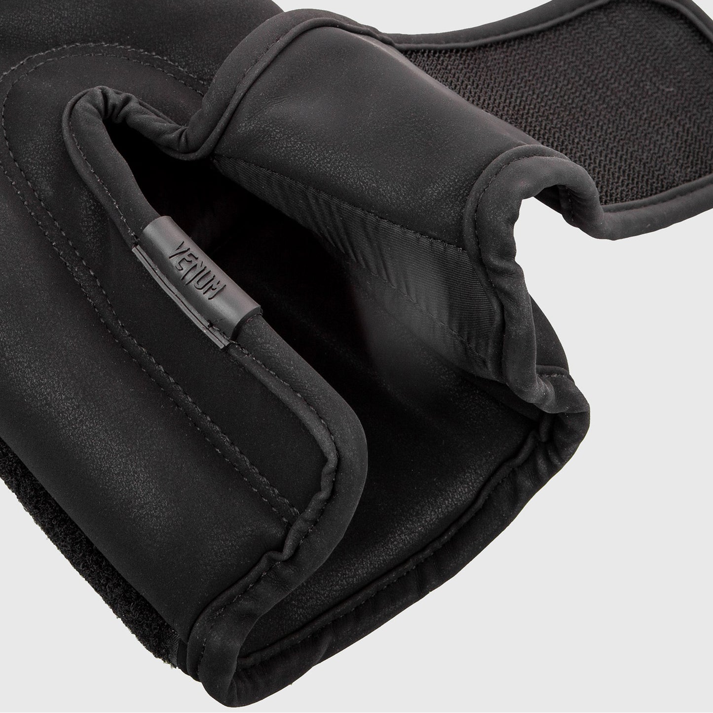 Venum Impact Boxhandschuhe