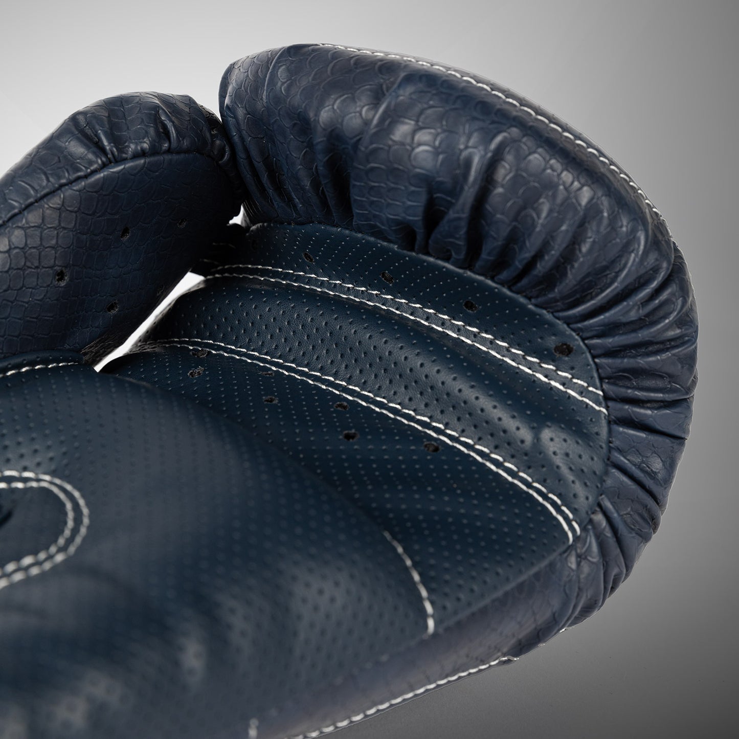 Venum Impact Evo Scales Boxhandschuhe – Mitternachtsblau