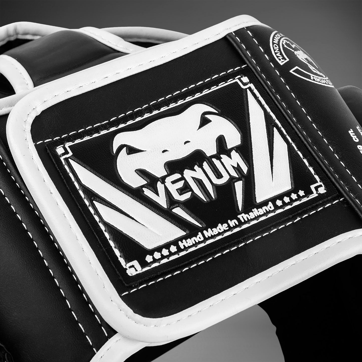 Venum Elite Kopfschutz- Schwarz/Weiß