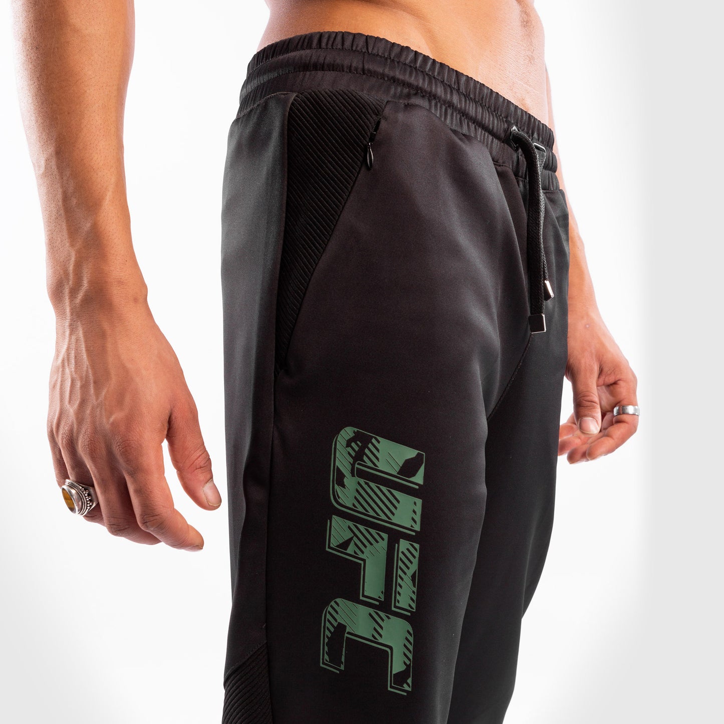 UFC Venum Authentic Fight Week Herrenhose - Khaki