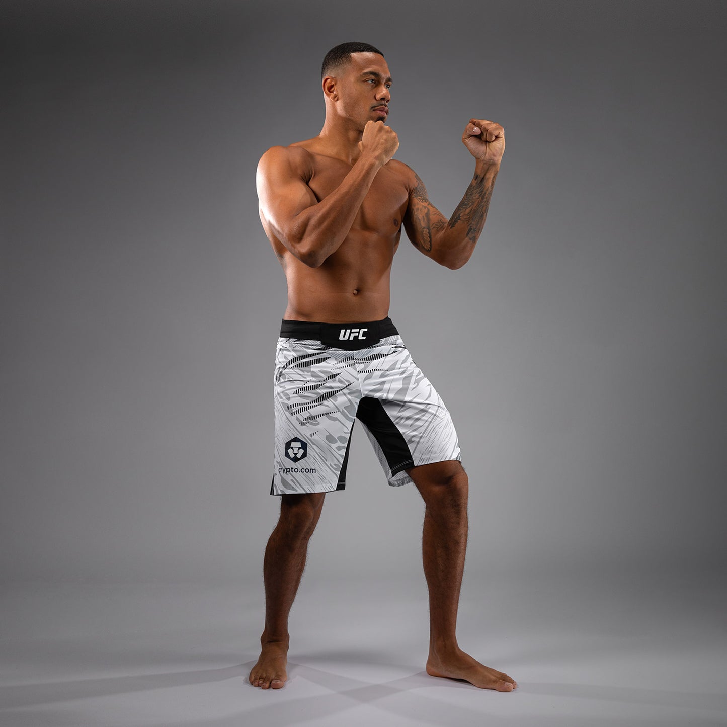 UFC Fusion by Venum Authentic Fight Night Herren Fight Short - Long Fit - Weiß