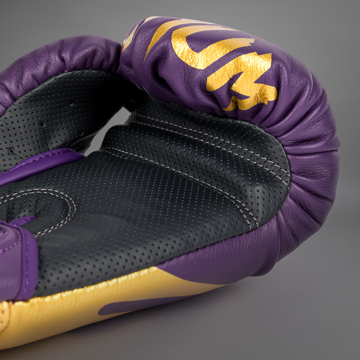 Venum Reverso Boxhandschuhe - Dunkellila/Gold