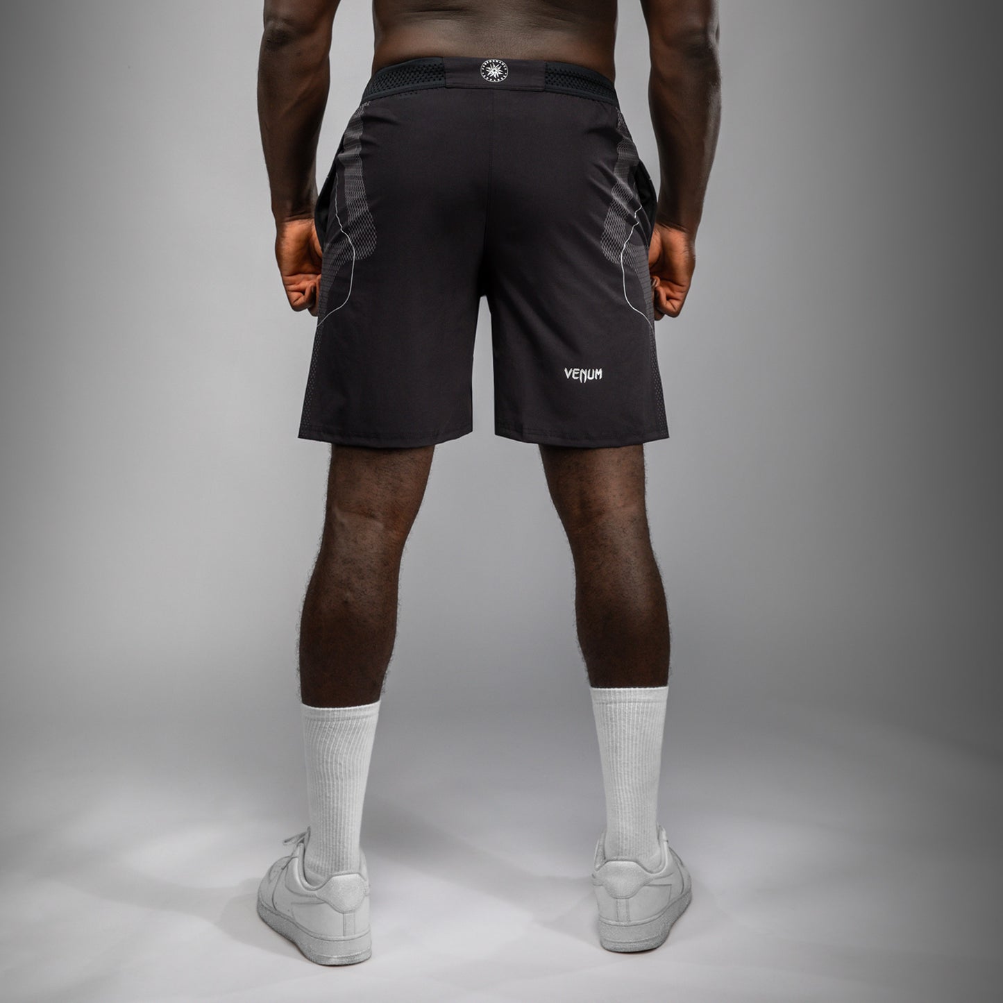 Venum Nexus Trainingsshorts – Schwarz/Silber