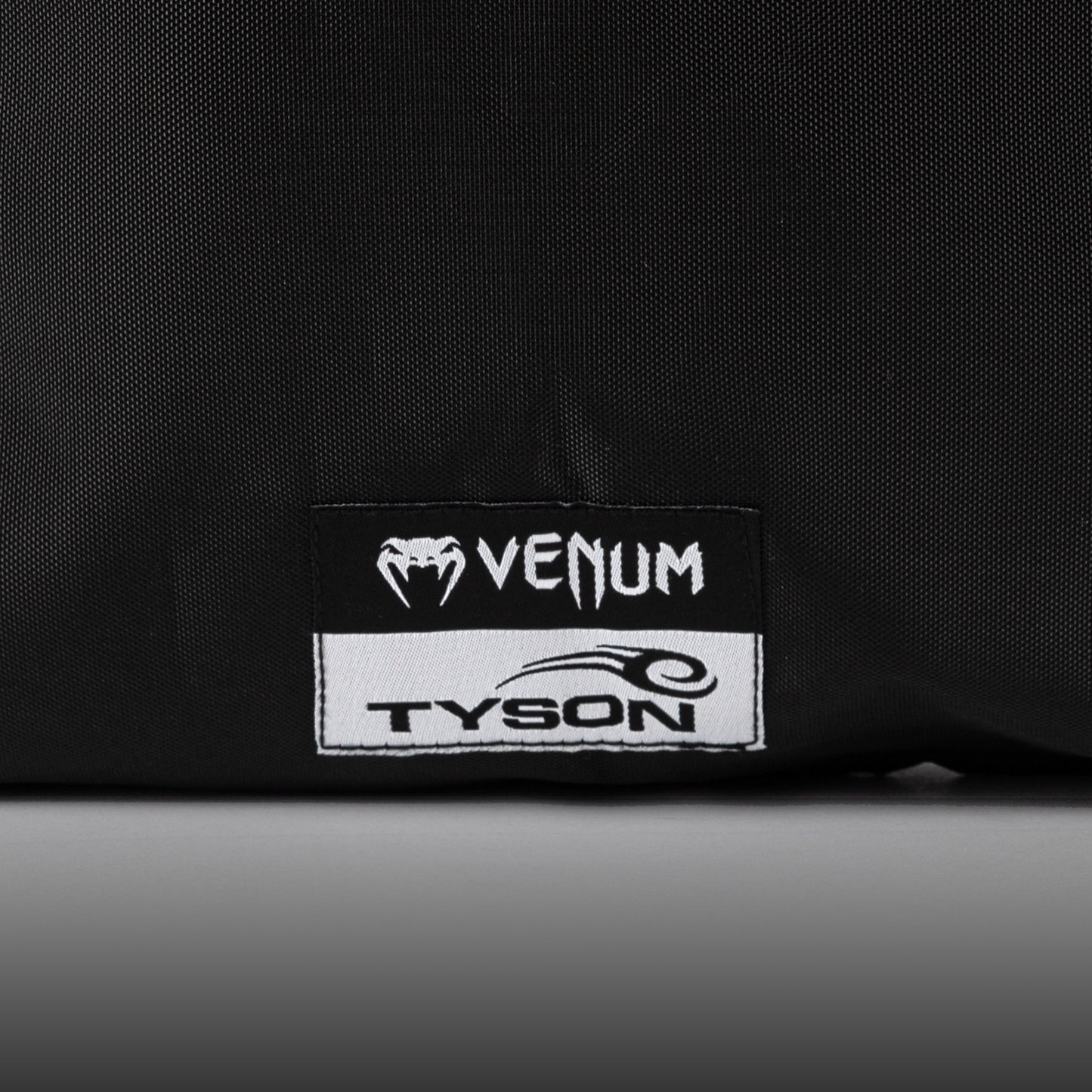 Venum Mike Tyson Replica Boxhandschuhe - Tiefschwarz/Optisch Weiß