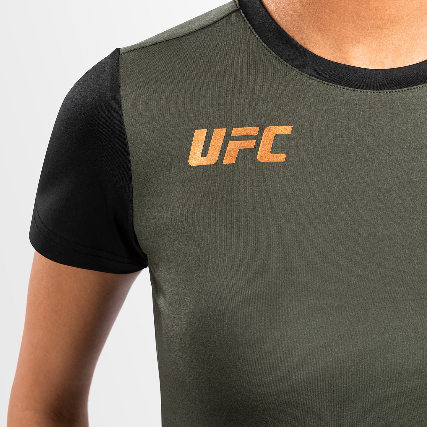 UFC Adrenaline by Venum Fight Week Dry-Tech-T-Shirt für Frauen - Khaki/Bronze