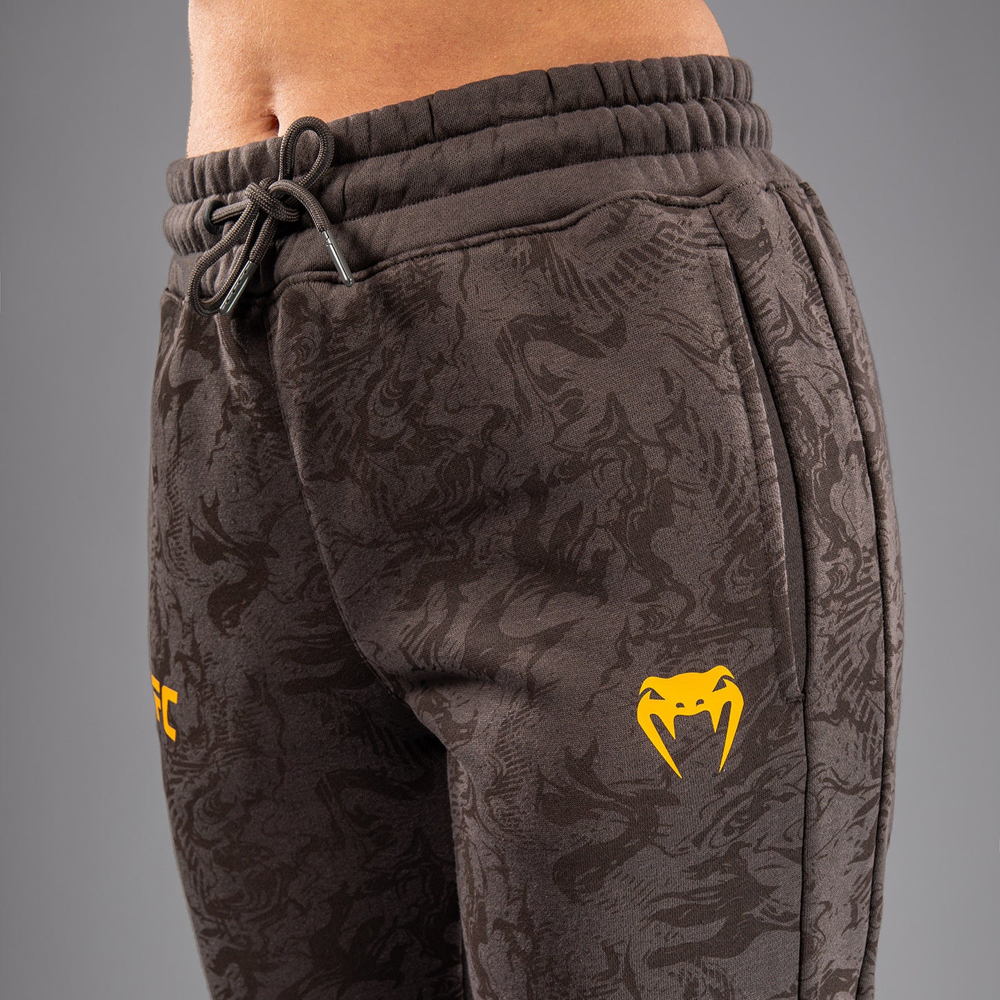 UFC Fusion by Venum Fight Week Damen Baumwollhose - Erdiges Braun