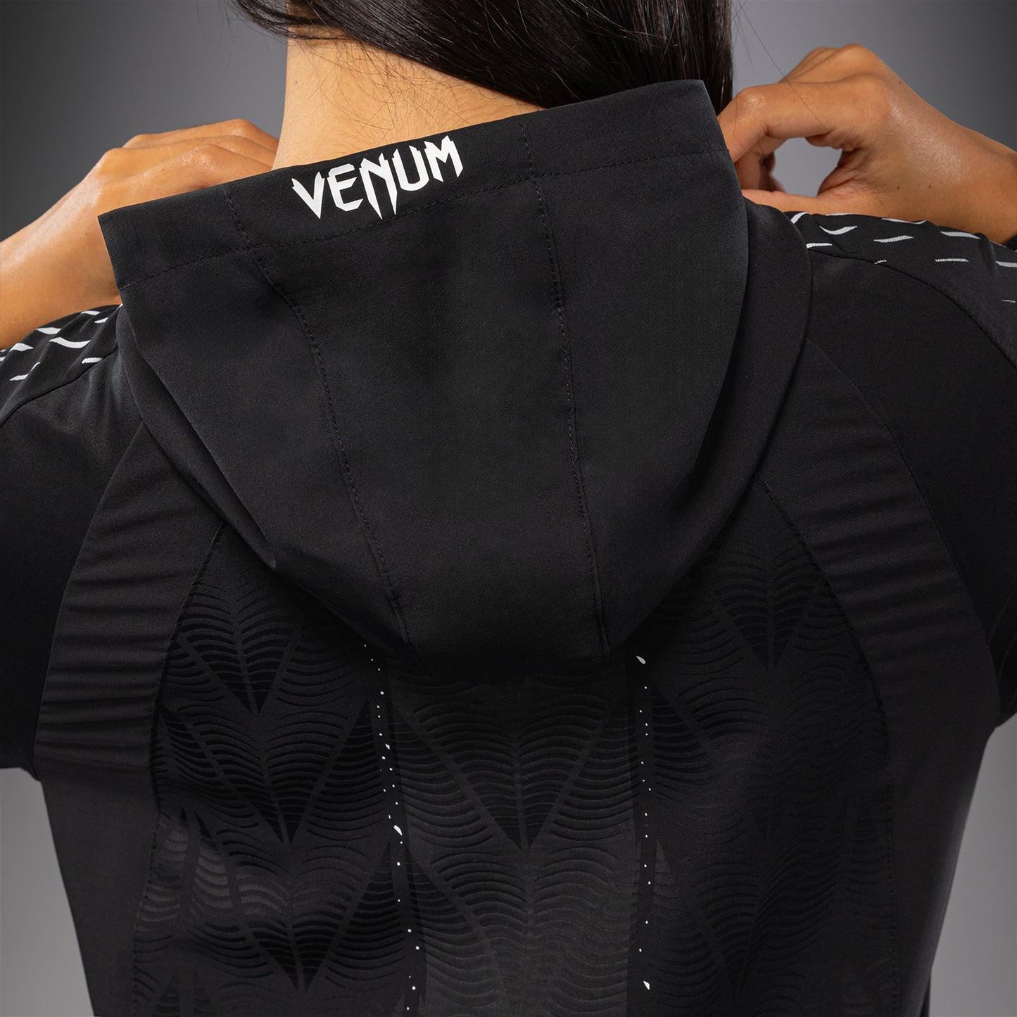 UFC Zenith by Venum Authentic Fight Night Kapuzenjacke Damen Personalisiert - Schwarz