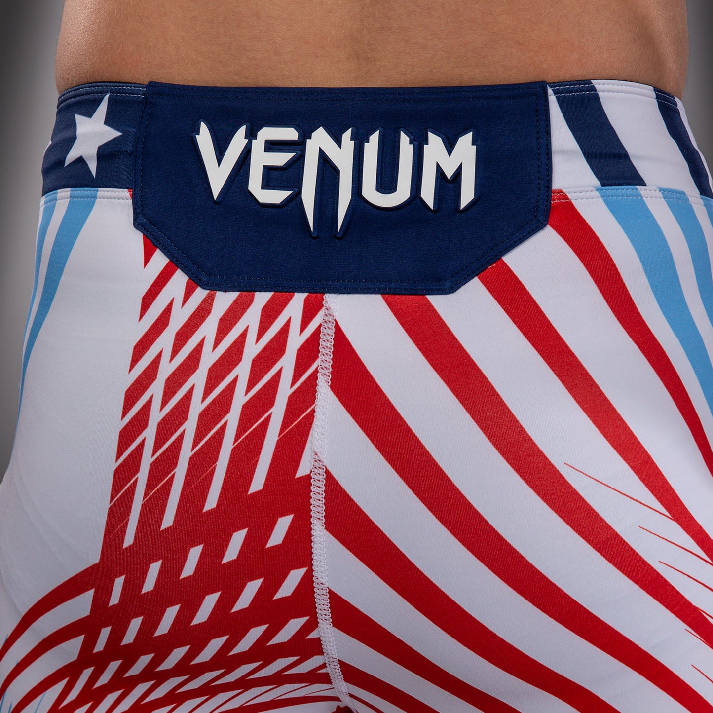Official UFC Freedom 250 by Venum Authentic Fight Night Vale Tudo Shorts für Herren - Weiß