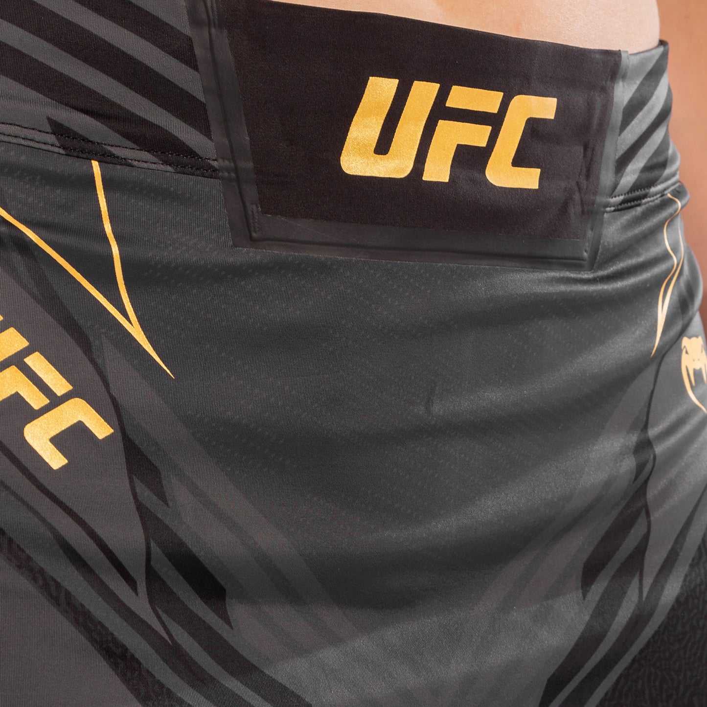 UFC Venum Authentic Fight Night Damen Skort - Champion