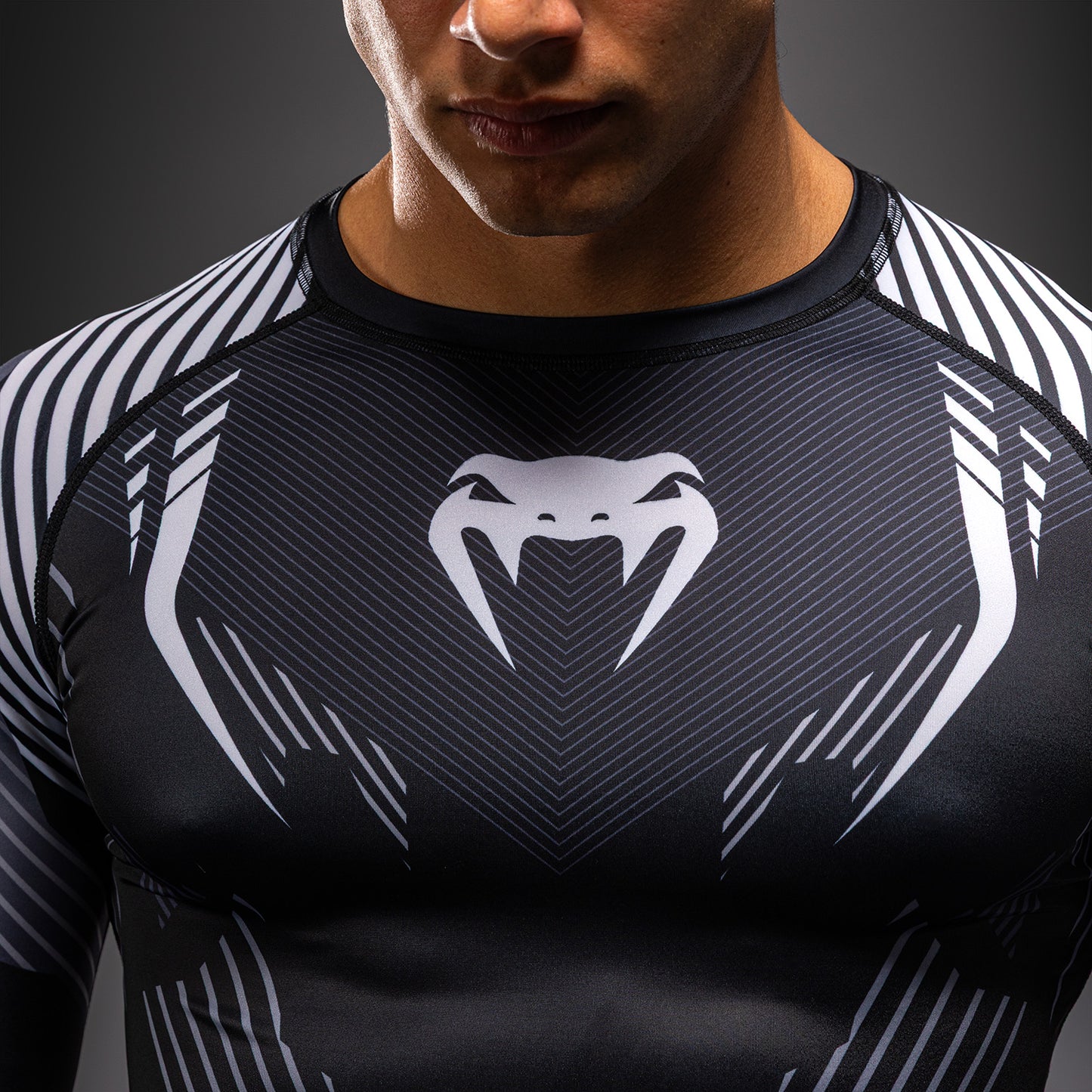 Venum No-Gi 6.0 Langarm Rashguard - Schwarz/Weiß