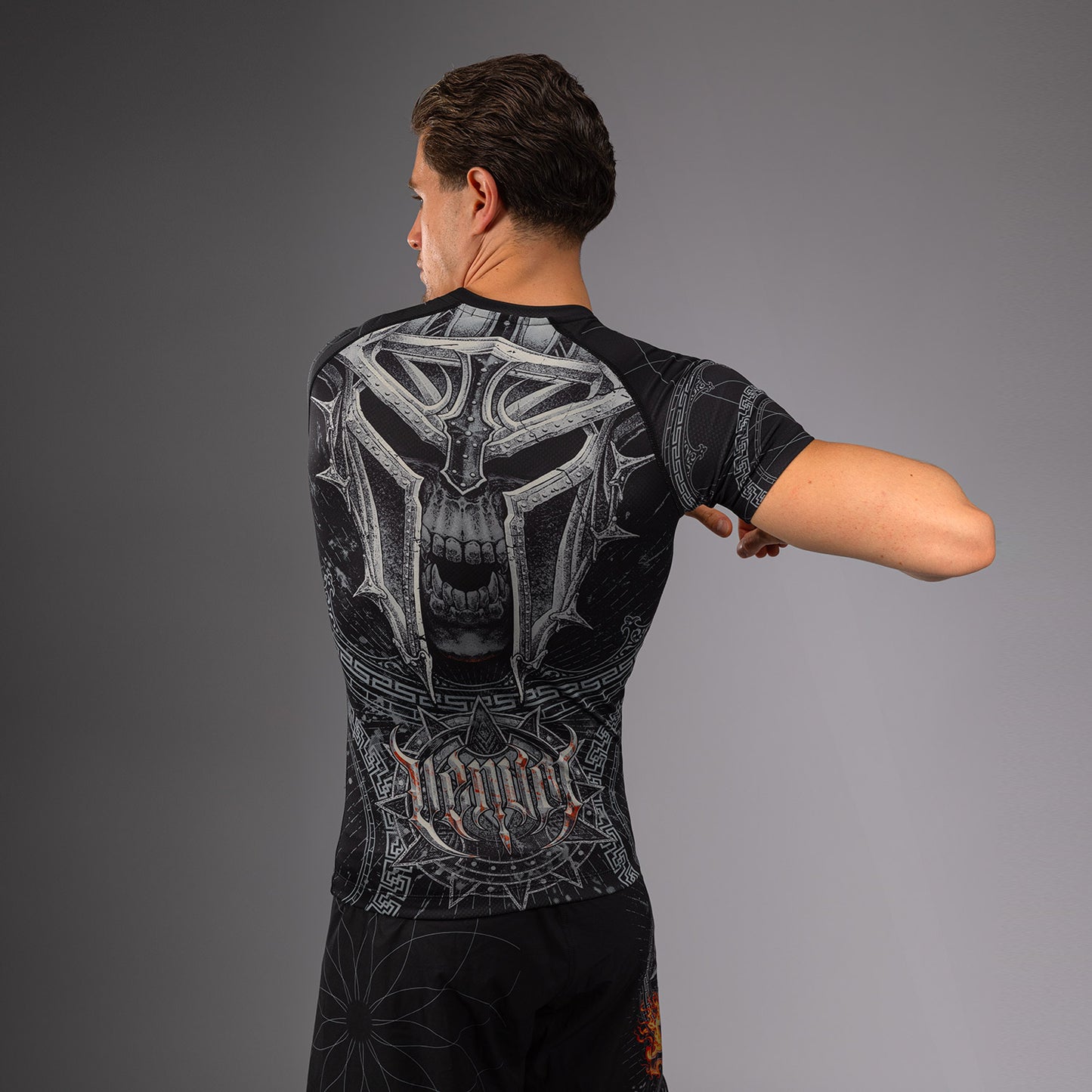 Venum Gladiator 5.0 Herren Kurzarm Rashguard - Schwarz/Silber