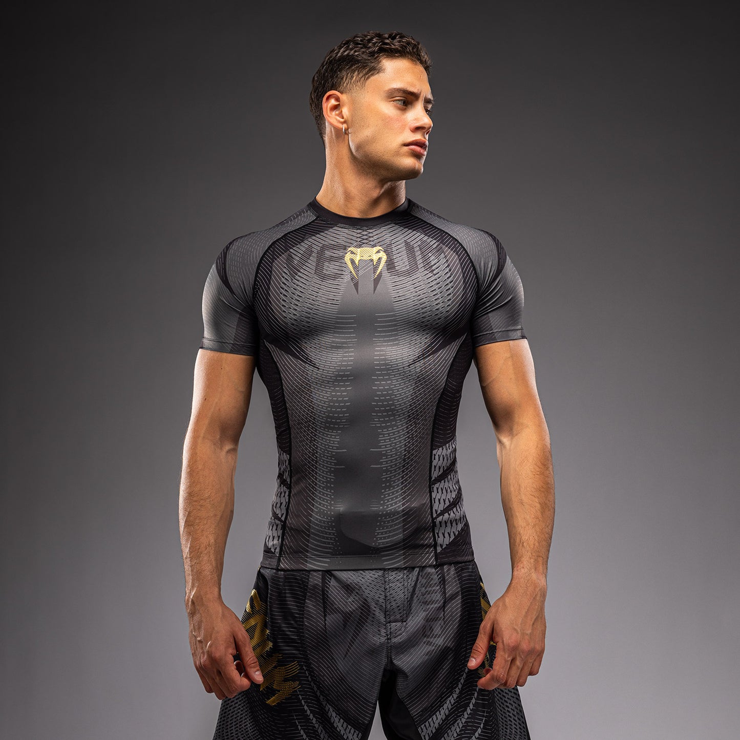 Venum Galactic 3.0 Kurzarm Rashguard - Schwarz/Gold