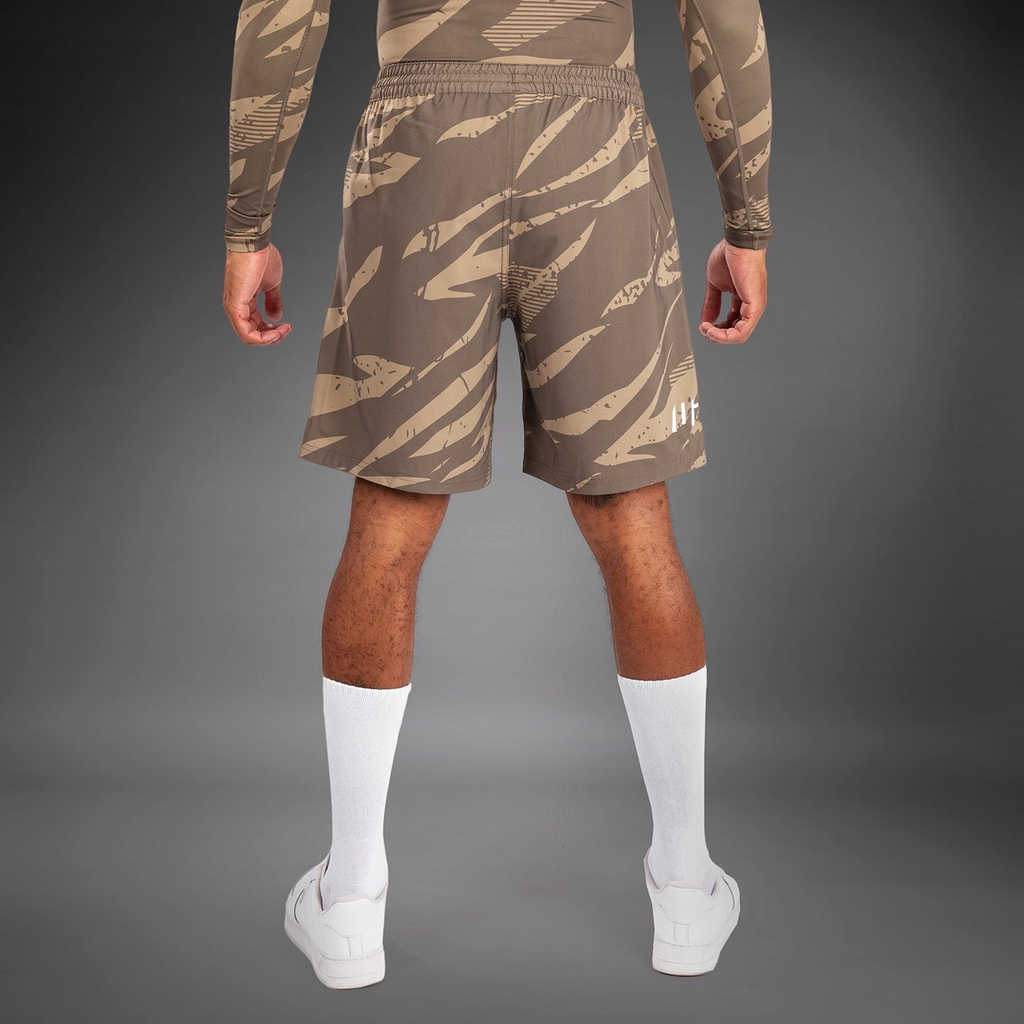 UFC Adrenaline by Venum Fight Week Performance Shorts Für Männer - Desert Camo