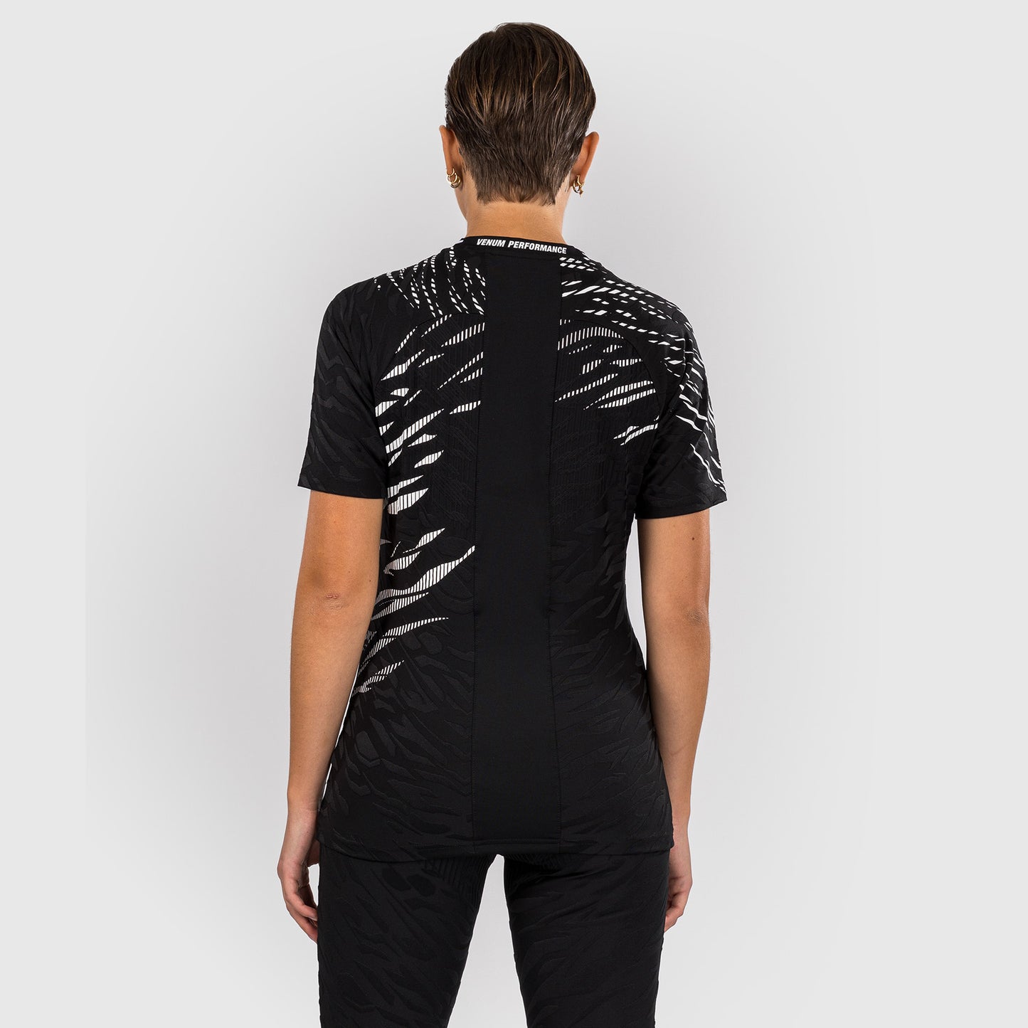 UFC Fusion by Venum Personalized Authentic Fight Night Damen Walkout Jersey - Schwarz