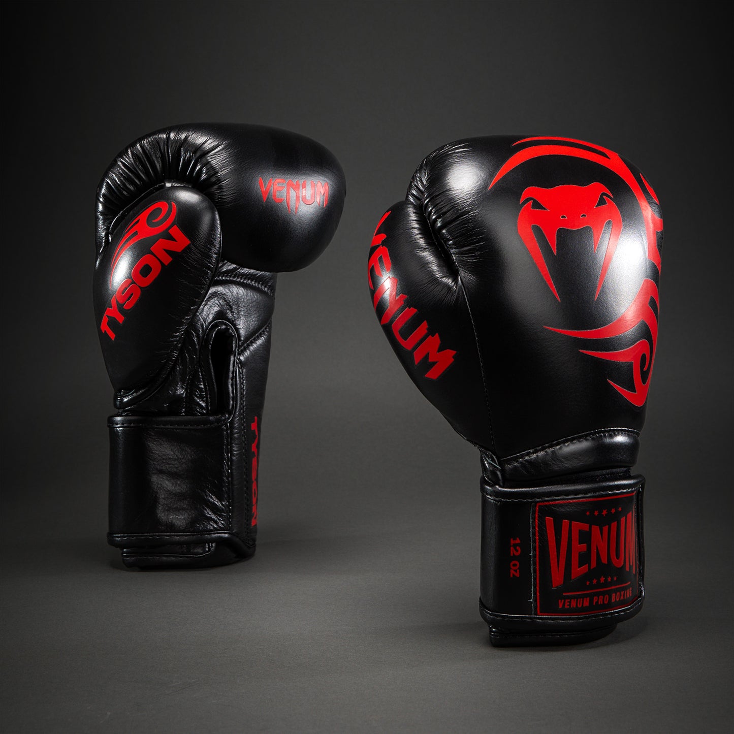 Venum Giant 2.0 Mike Tyson Pro Boxhandschuhe – Schwarz/Rot