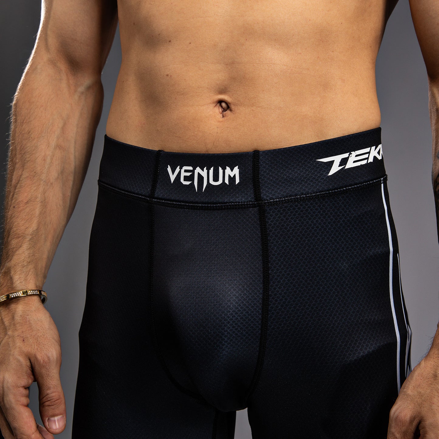 Venum x TEKKEN 8 - Jin Kazama Spats - Blau/Schwarz/Weiß