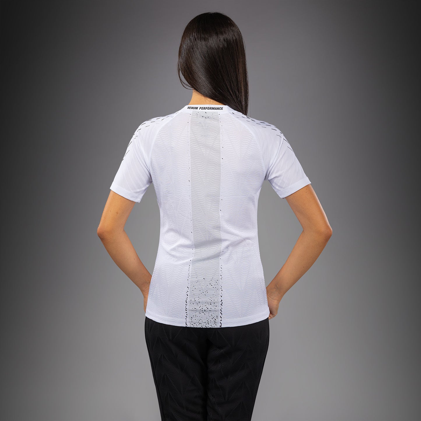 UFC Zenith by Venum Authentic Fight Night Offizielles Walkout-Trikot Damen Personalisiert - Weiß