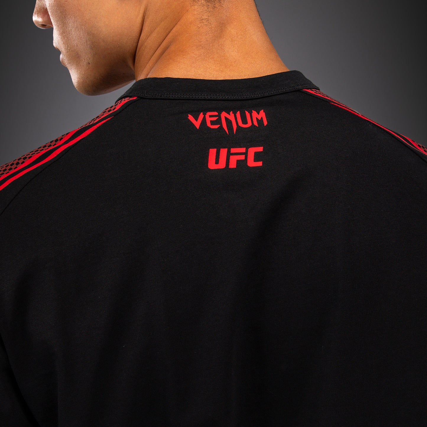 Venum UFC Unity by Venum Authentic Fight Week Herren-Langarm-T-Shirt - Schwarz