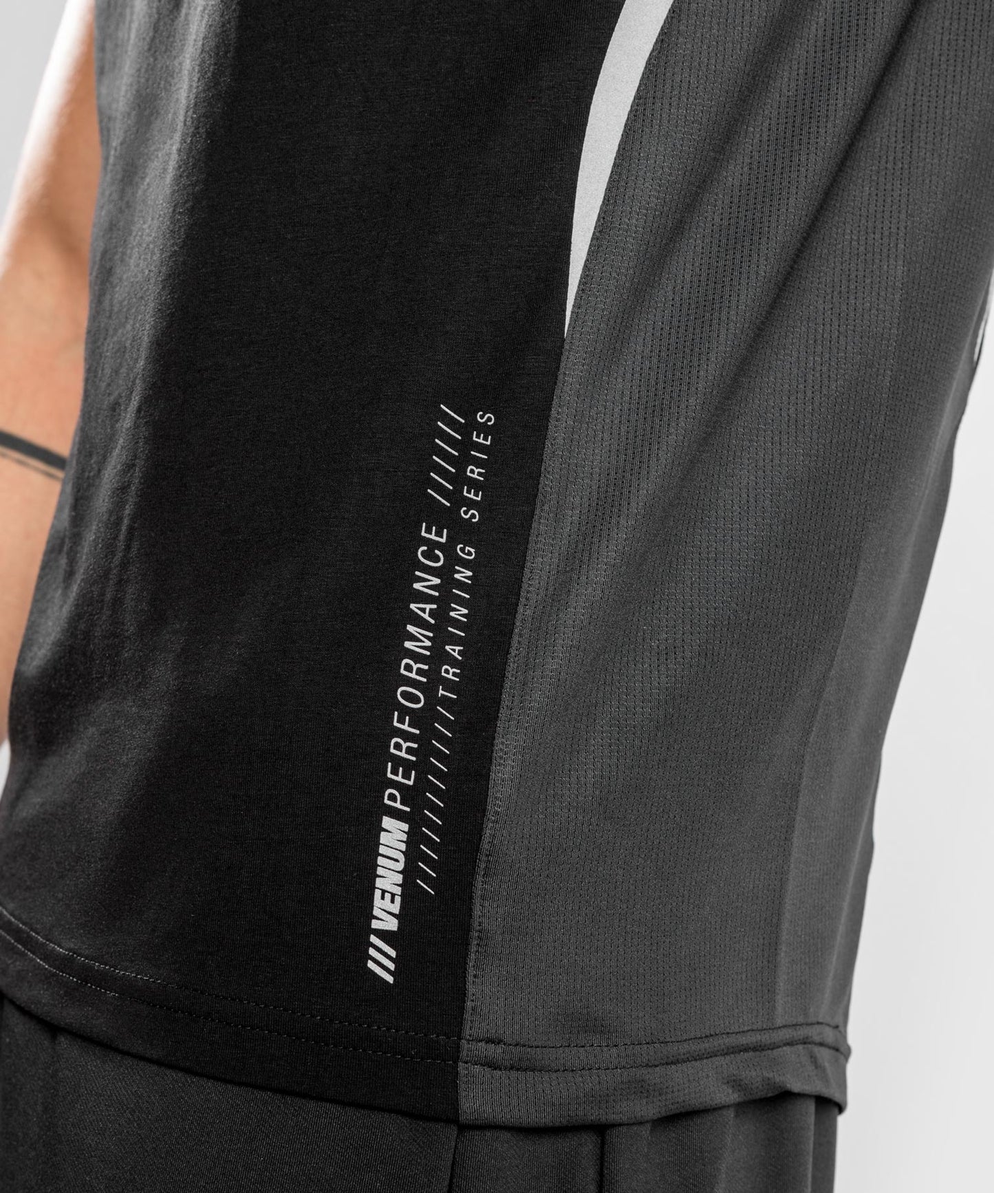 Venum Tempest 2.0 T-shirt : Schwarz / Grau